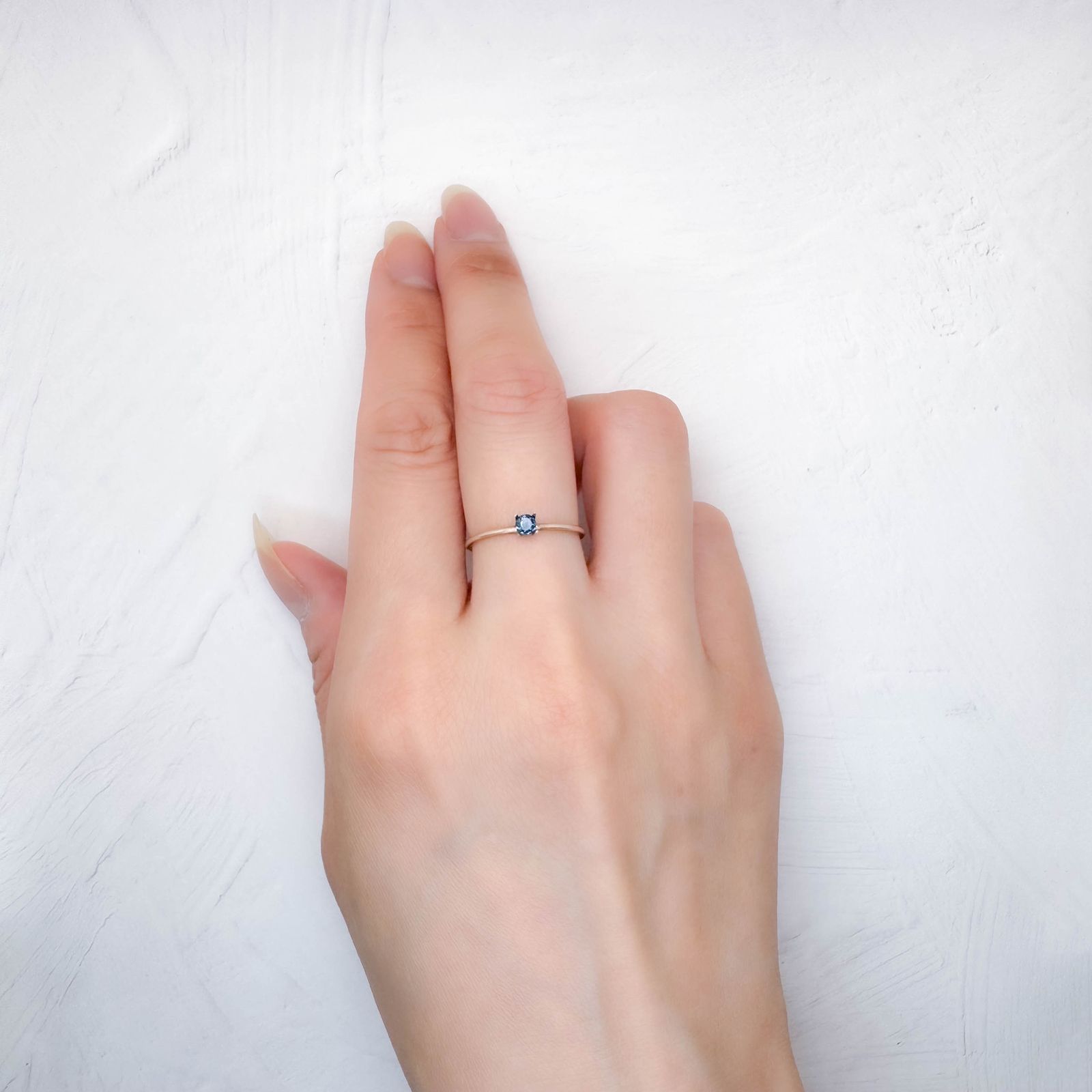 ガーナイト ナイジェリア産 0.14ct / 2.9x2.9mm前後 [250730658]