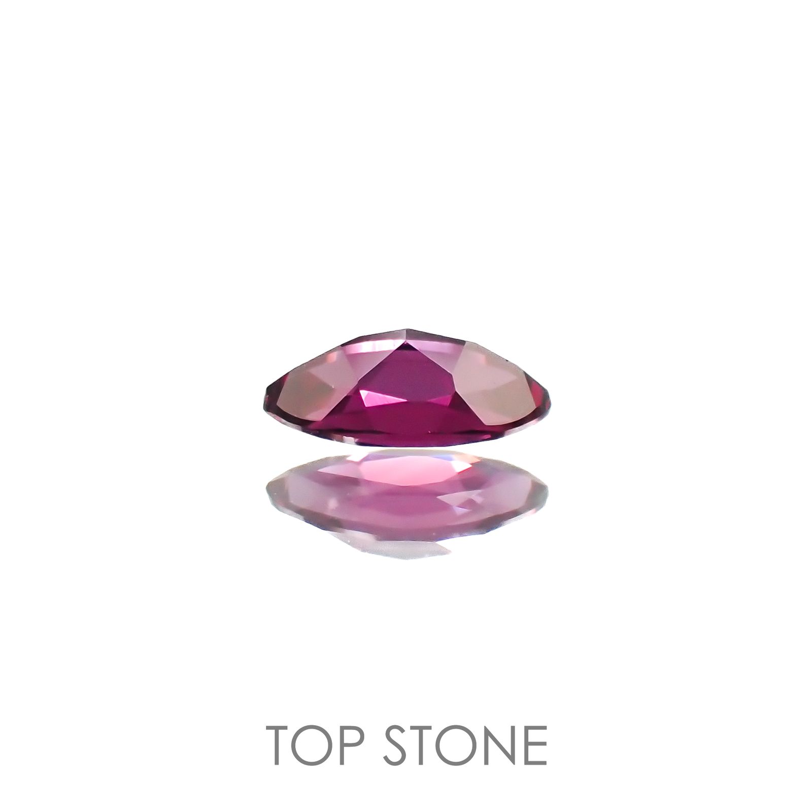クロムパイロープガーネット(宝石名(含クロム) パイロープ・ガーネット)アメリカ・アリゾナ州産 0.18ct 識別済[221018403]5.1x2.6mm前後