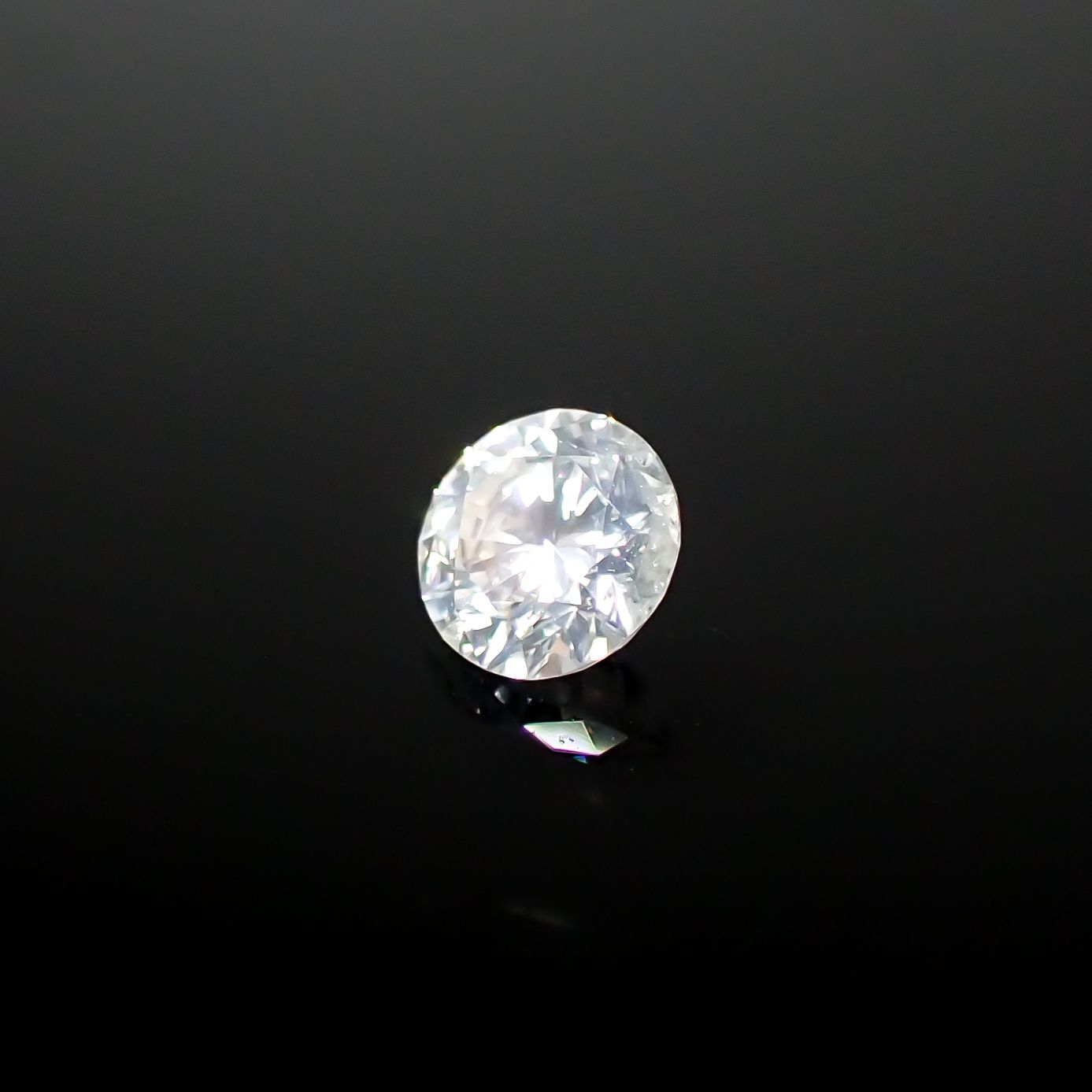 シルキーダイヤモンド 0.21ct[240326629]3.8x3.8mm前後