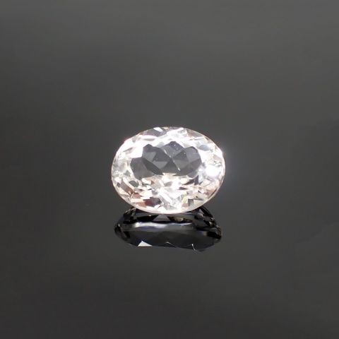 カラーレススポジュミン(宝石名ホワイト・スポジュミン) ブラジル産 3.17ct 識別済[210912626]9.8×7.8mm前後