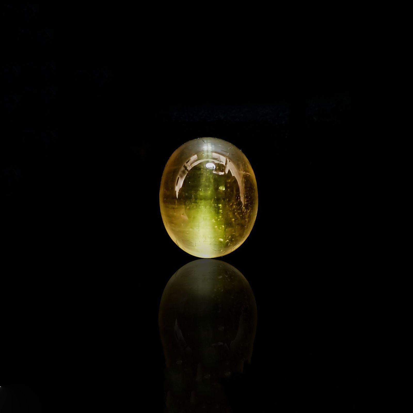 イエローベリルキャッツアイ(宝石名イエロー・ベリル キャッツアイ)ブラジル産 2.99ct 識別済[220917871]10x8.2mm前後