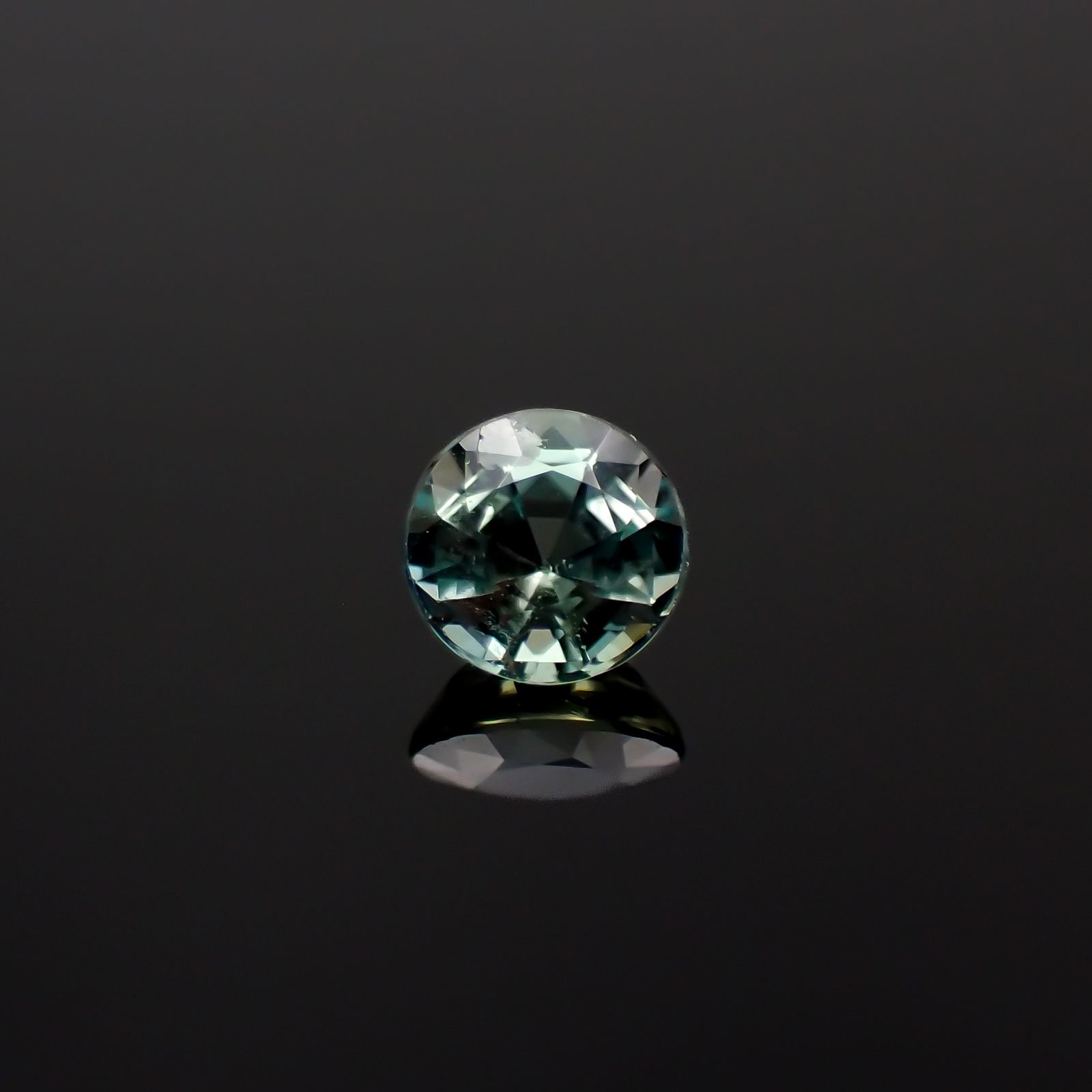 アレキサンドライト ブラジル産/EmeraldMains社製 0.20ct[240427160]3.5x3.5mm前後