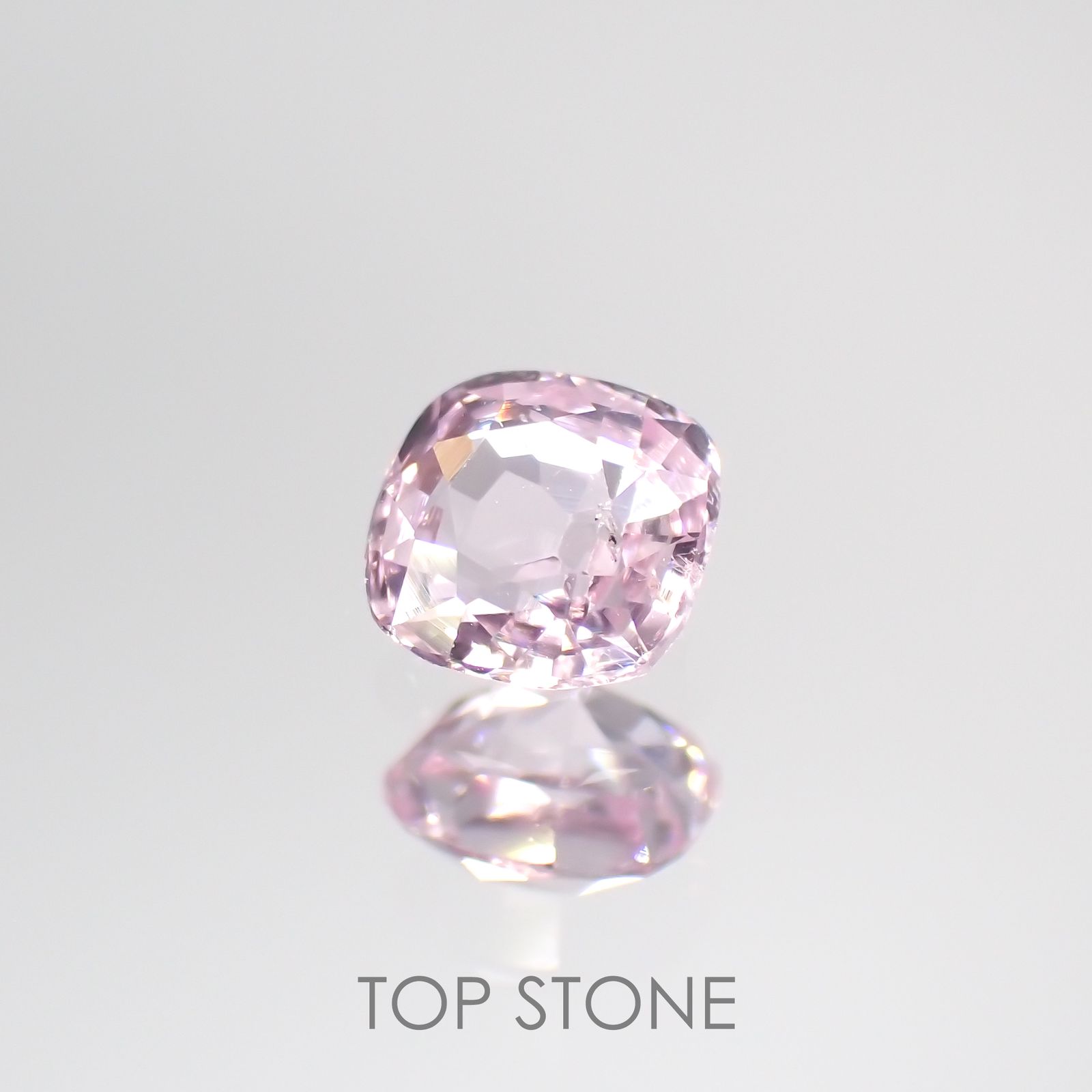 ピンクサファイア(宝石名ピンク・サファイア) マダガスカル/スリランカ産 0.32ct 識別済[210712558]3.8×3.8mm前後