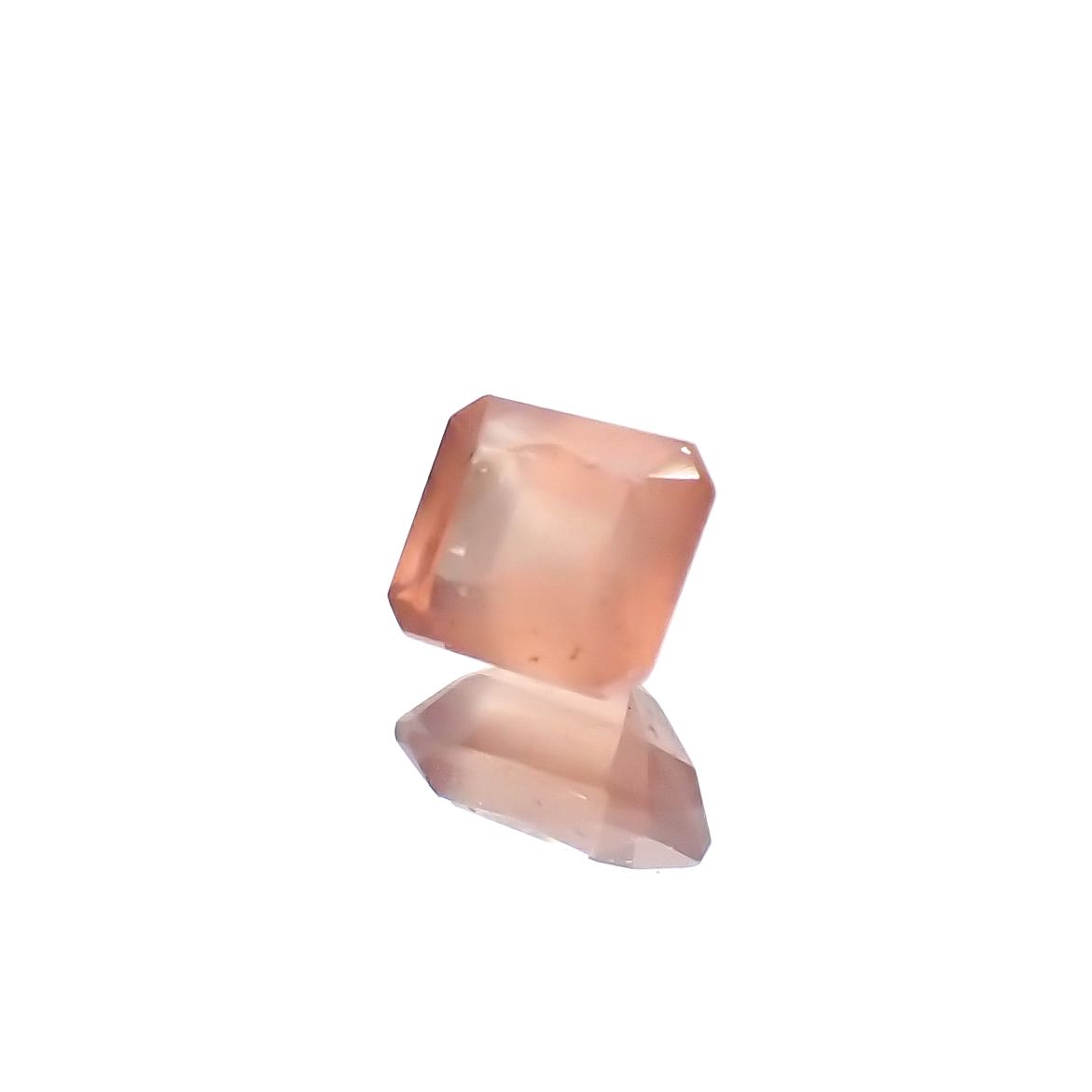 ロードクロサイト 日本・北海道産 0.43ct[240125345]4.2x3.7mm前後