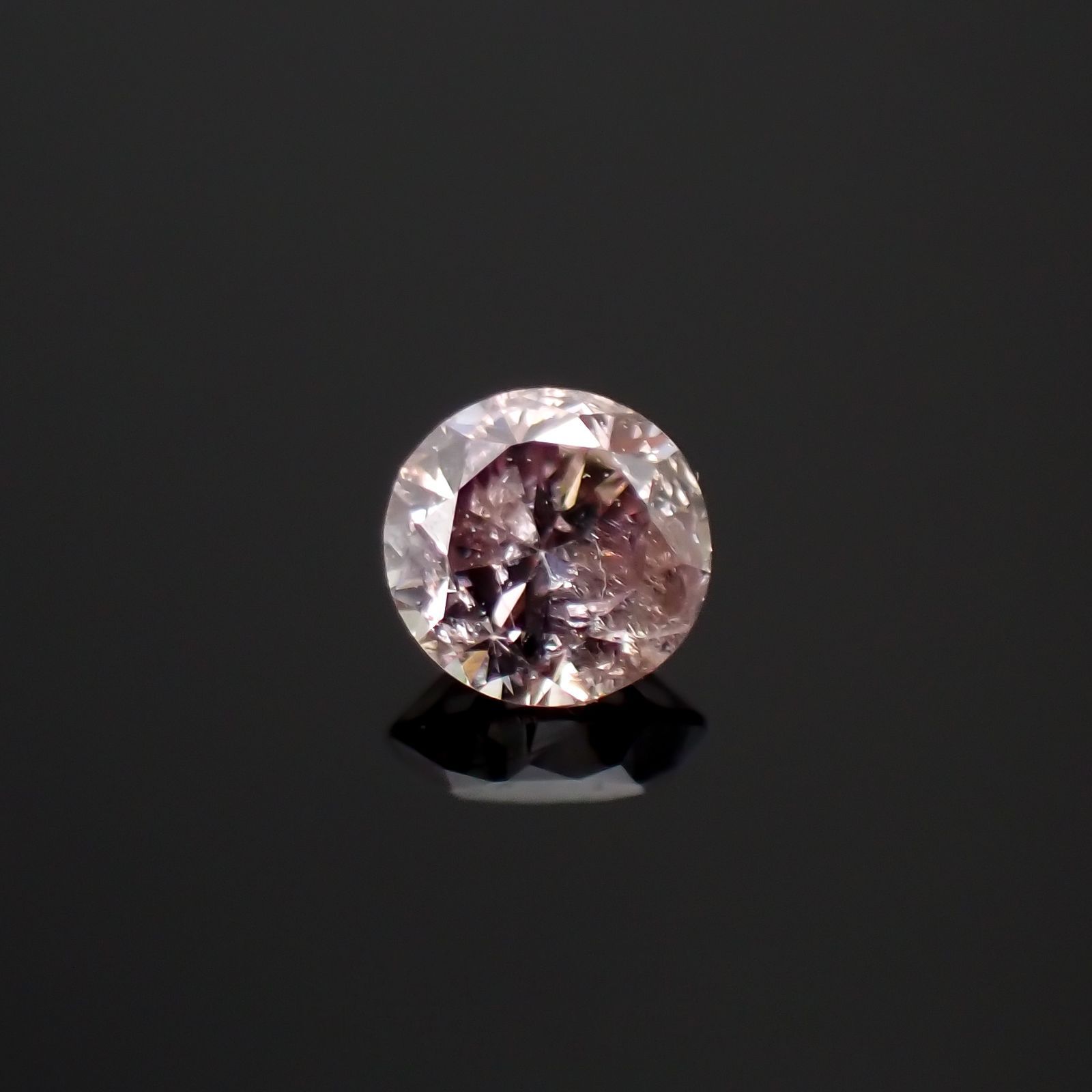 ピンクダイヤモンド(宝石名ダイアモンド I-1/FANCY BROWNISH PURPLISH PINK) 0.084ct ソ付(CGL)[230120136]2.68x2.73mm前後