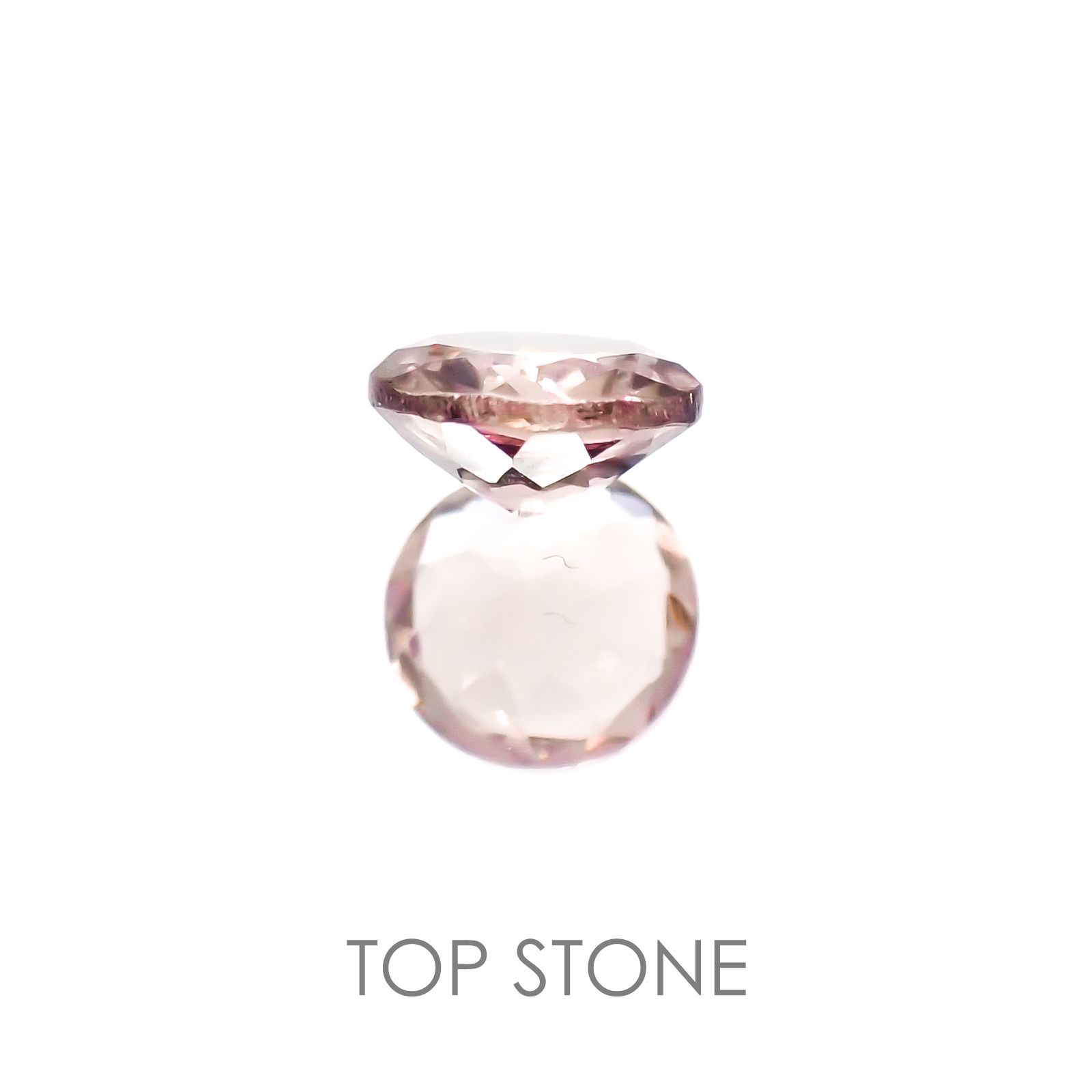 カラーチェンジ マラヤガーネット タンザニア産 ルース 0.6ct[20117761]5.1×5.1mm前後