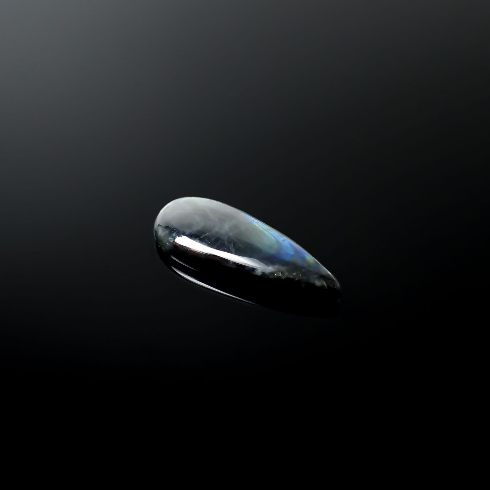 スペクトロライト フィンランド・ユレマ産 6.85ct[240125479]24.1x10.5mm前後