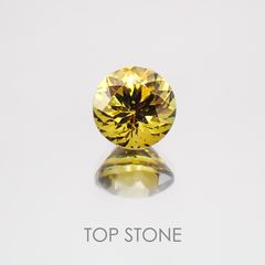 グロッシュラーガーネット(宝石名グロッシュラー・ガーネット) ナミビア産 1.494ct ソ付(彩珠)[21049437]6.5×6.5mm前後