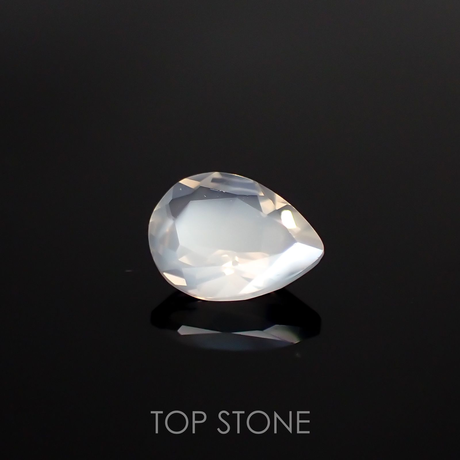 ムーンストーン(宝石名ムーンストーン) インド/スリランカ産 0.54ct 識別済[210611354]6.8×5.1mm前後