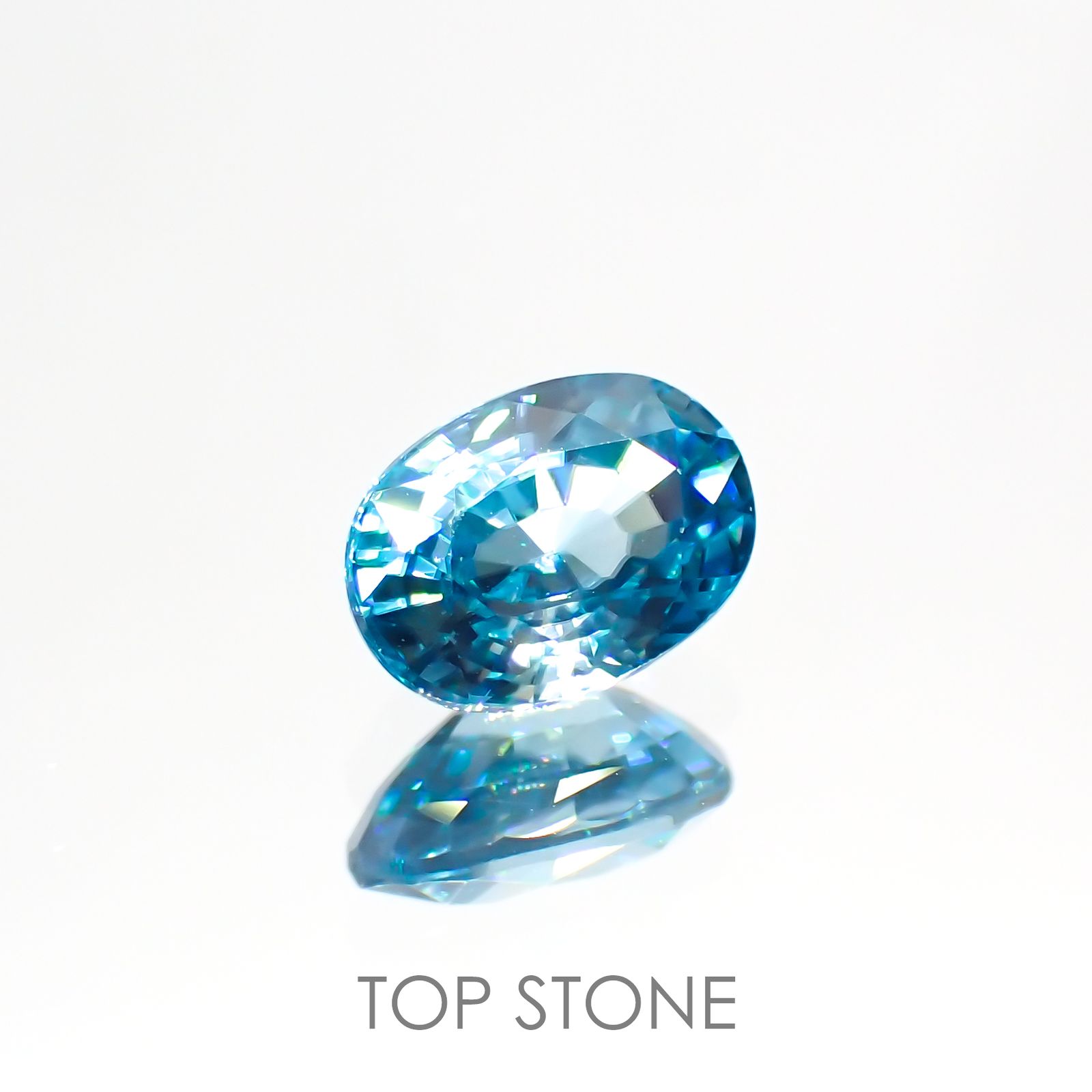 ブルージルコン(宝石名ジルコン) カンボジア産 1.35ct 識別済[20063104]7.1×5mm前後