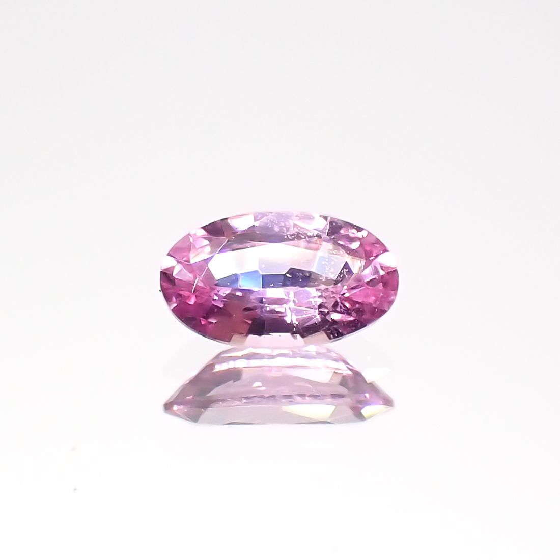 ネオンピンクサファイア スリランカ産 0.24ct[230421529]4.8x3mm前後 | TOP STONE(トップストーン)