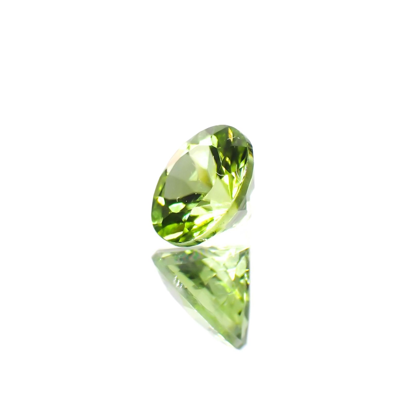 ペリドット(宝石名ペリドット) パキスタン産 識別済 1.39ct / 6.9x6.9mm前後 [260713088]