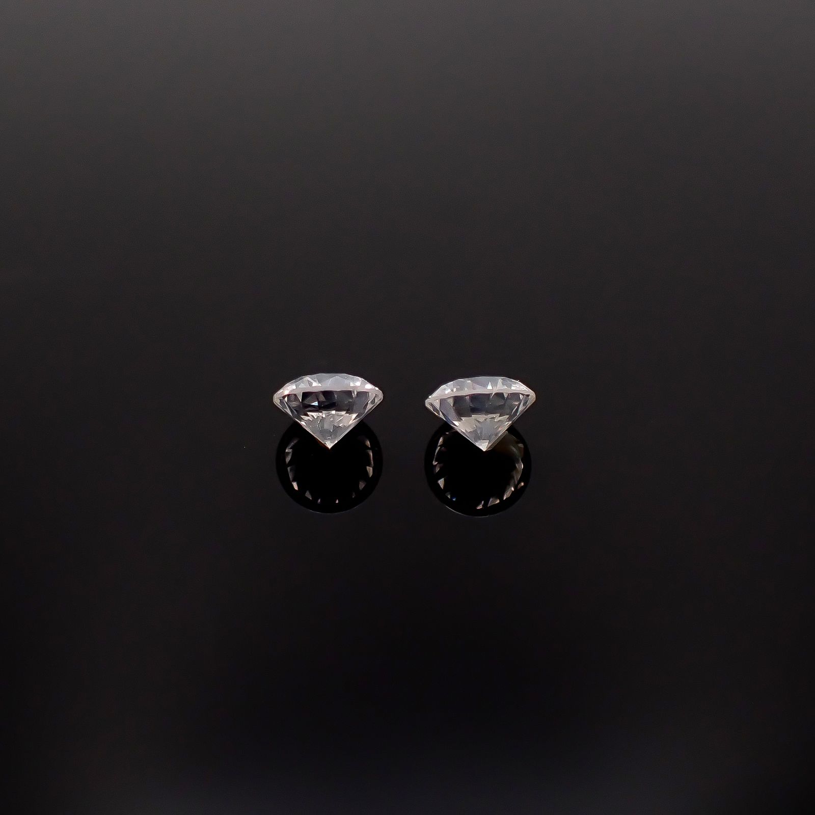 ◇ペアセット◇シルキーダイヤモンド 0.31ct(2pcs合計) / 3.4x3.4mm前後 [260431963]