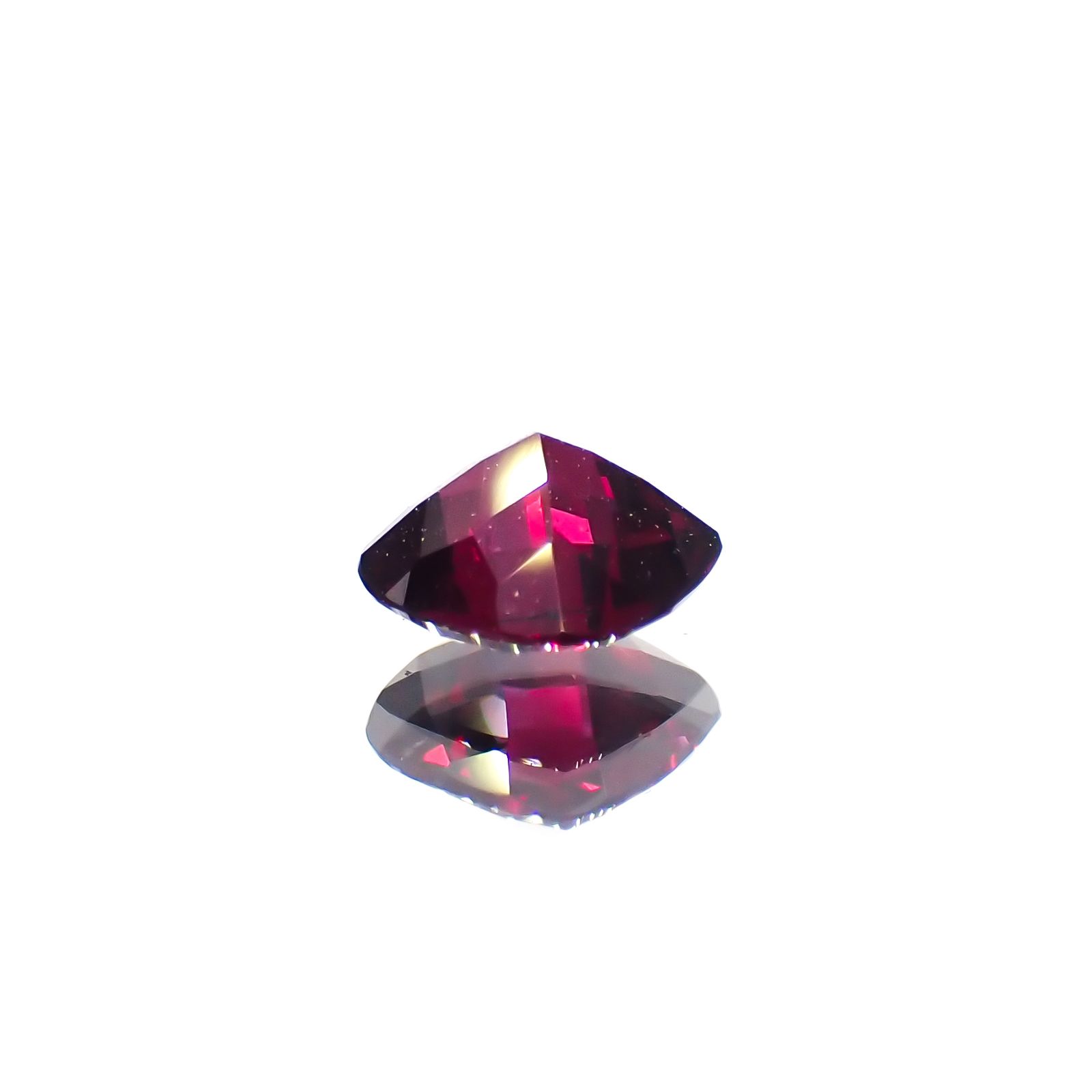 ◇チェッカーカット◇アントヒルガーネット(クロムパイロープガーネット) アメリカ・アリゾナ州産 0.45ct[230722880]4.6x4.6mm前後
