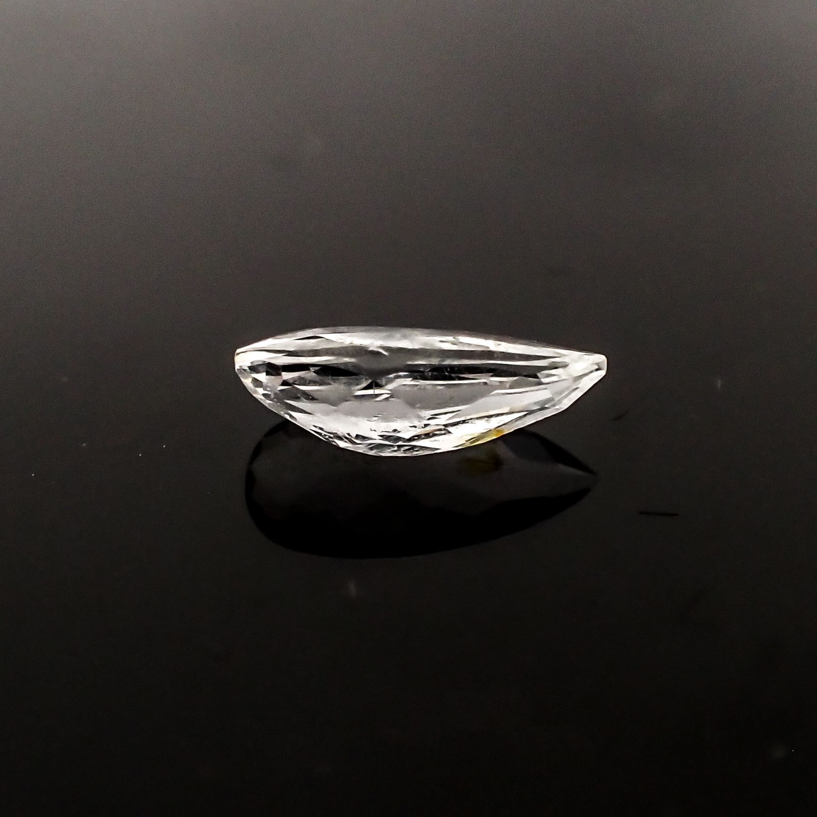テネブレッセンススキャポライト(宝石名スキャポライト)アフガニスタン産 1.28ct 識別済[231124136]11.6x5.2mm前後