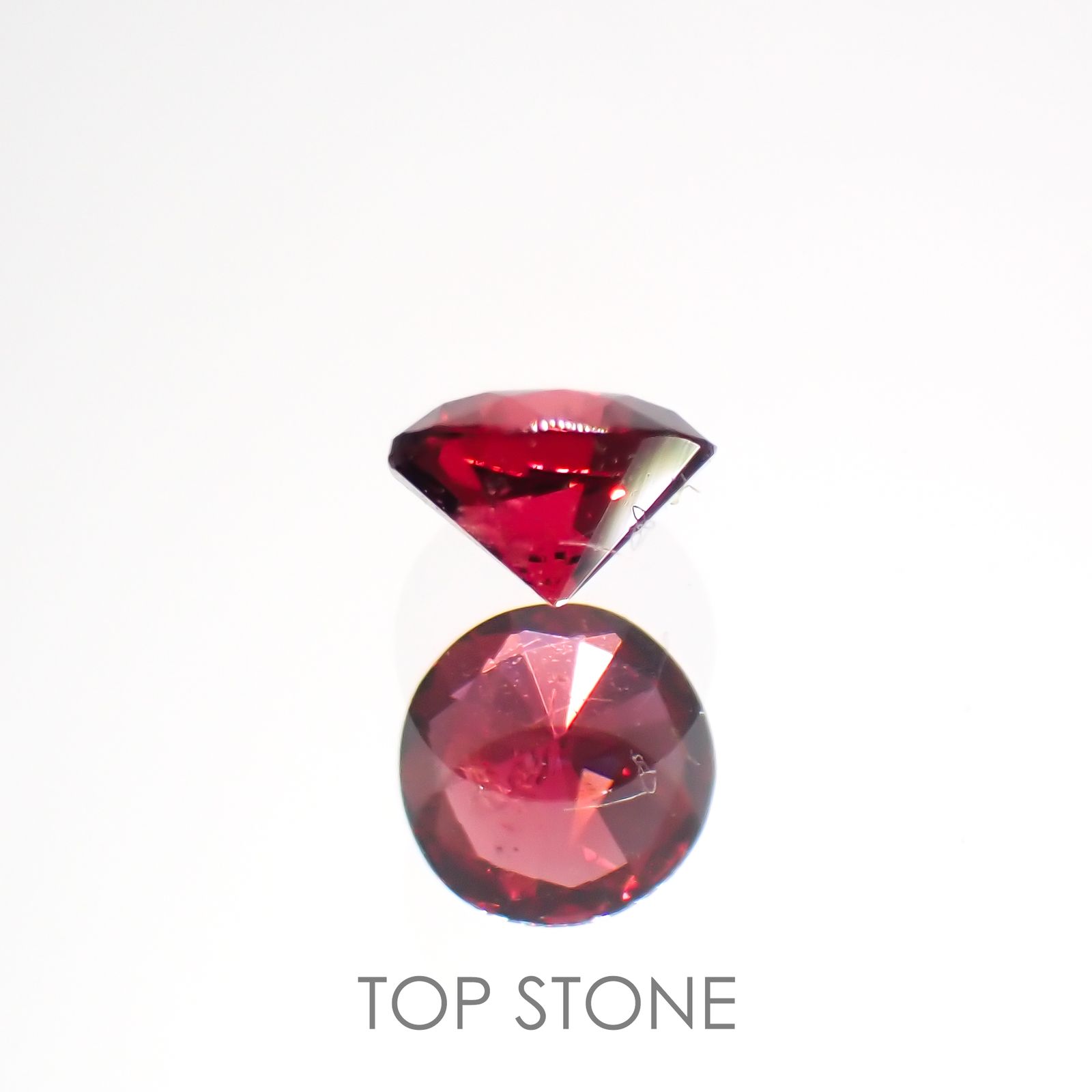 レッドスピネル(宝石名レッド・スピネル)タンザニア産 0.16ct 識別済[220114323]3.3x3.3mm前後