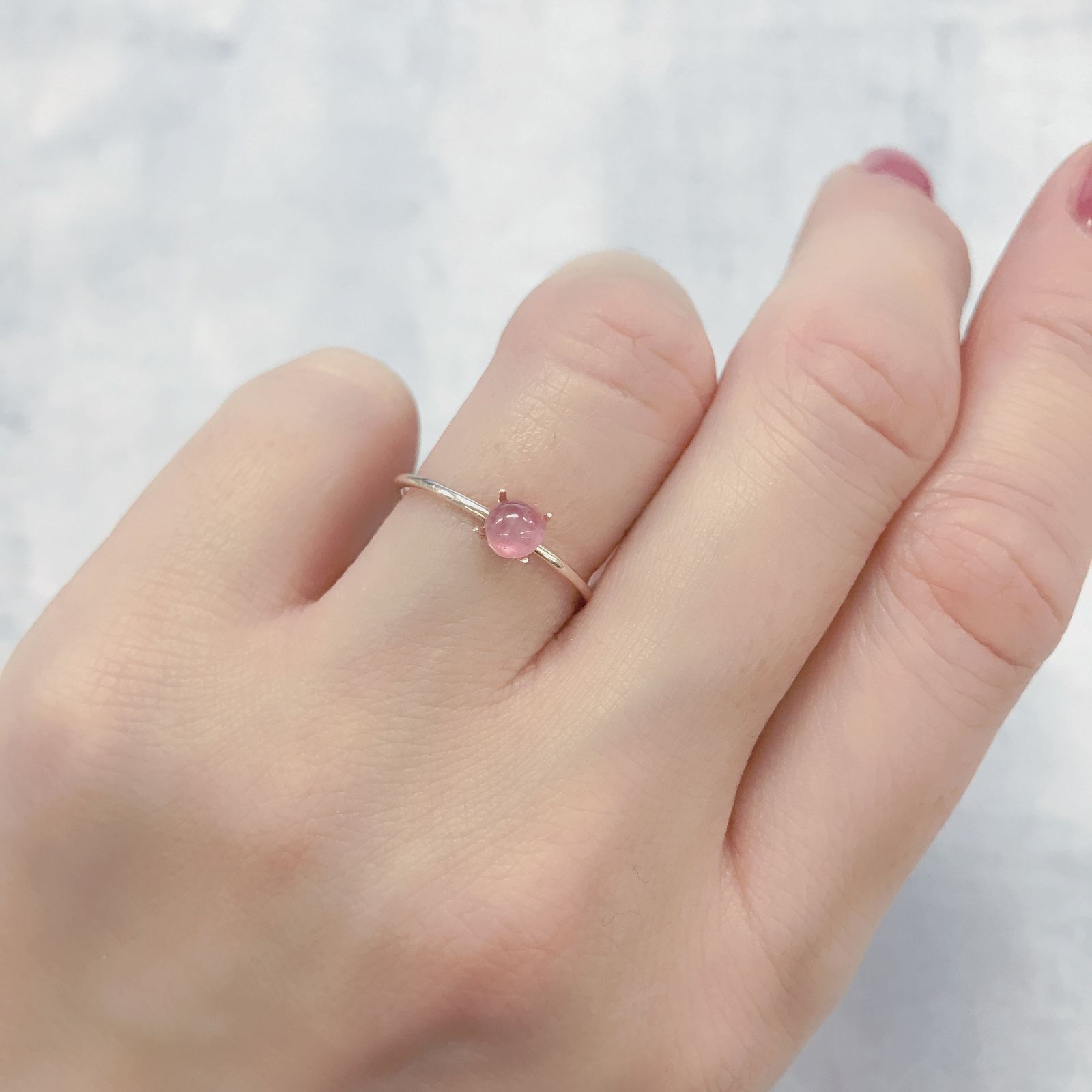 ペツォッタイトキャッツアイ(ラズベリル)(宝石名ペツォッタイト・キャッツアイ)マダガスカル産 0.460ct ソ付(彩珠)[220114351]4.2x4.1mm前後