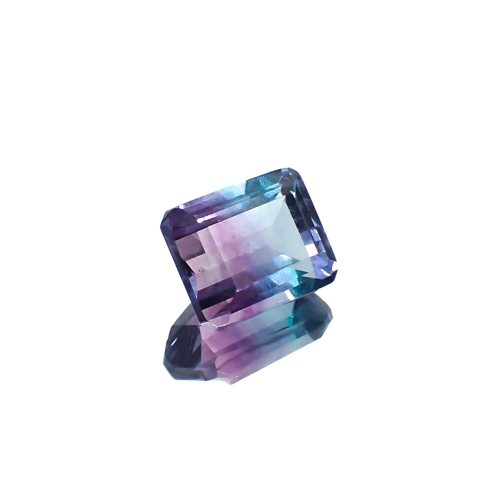 パーティカラーフローライト フルオレッセンス ブラジル産 4.61ct[230823265]10x8.1mm前後