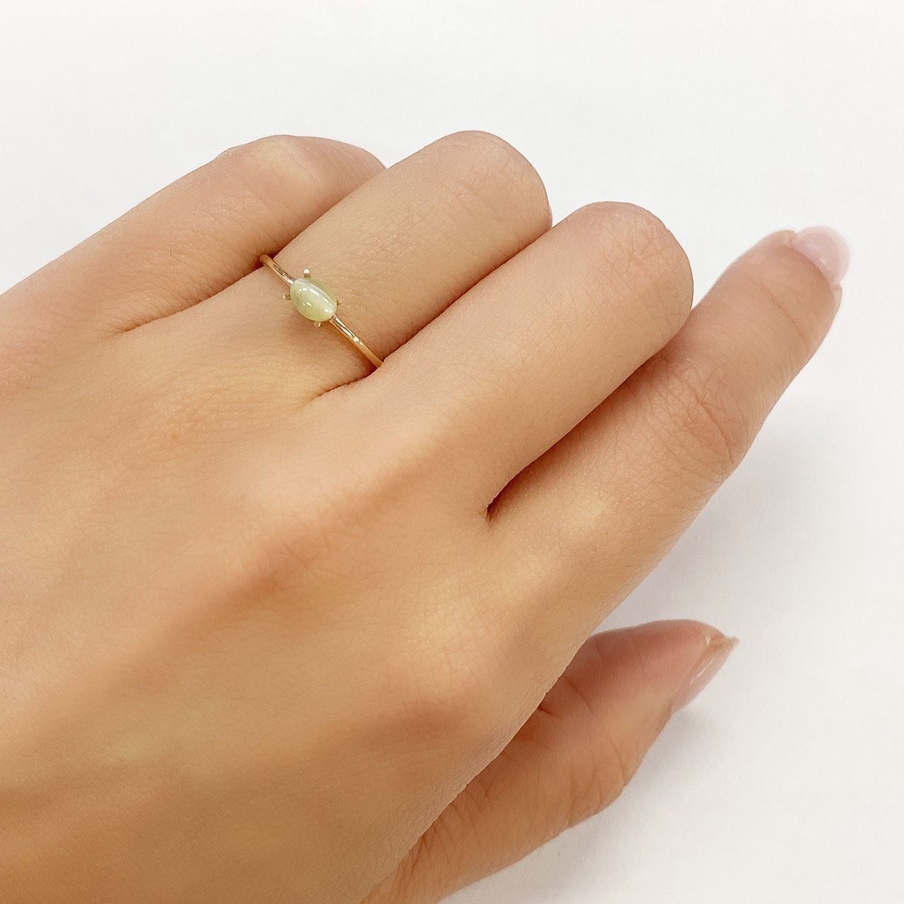 クリソベリルキャッツアイ(宝石名クリソベリル・キャッツアイ) スリランカ産 0.57ct 識別済[210711485]4.8×3.8mm前後