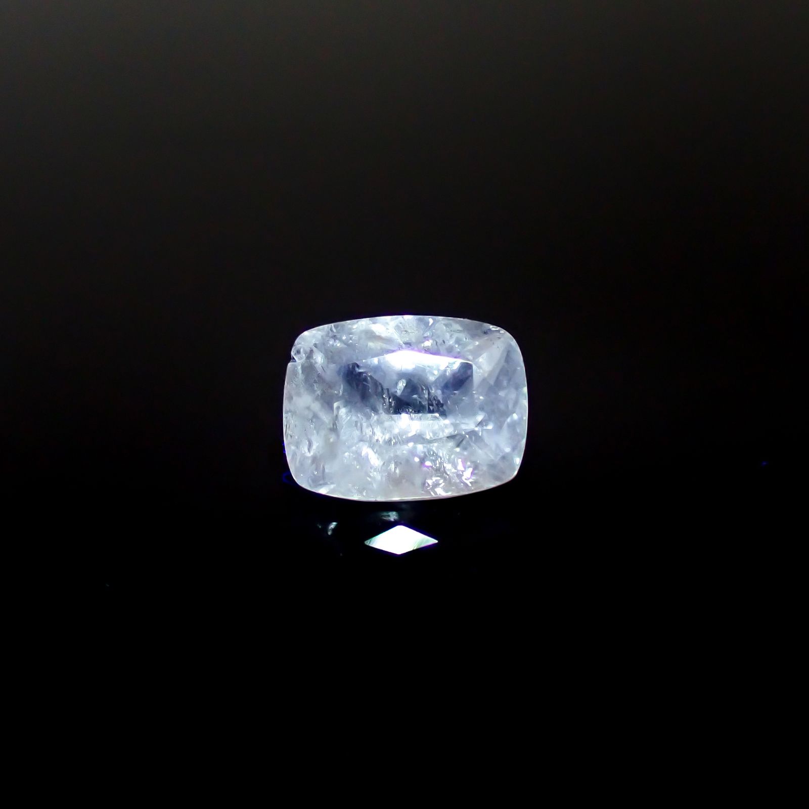 マグネサイト(宝石名マグネサイト)カナダ産 2.268ct ソ付(日独)[250129779]9.2x7.15mm前後