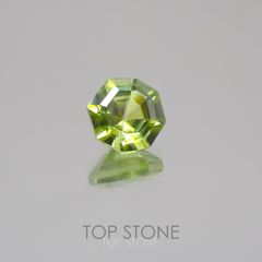◇オクタゴンカット◇ スフェーン  マダガスカル産 ルース 0.63ct[21019420]5×5mm前後