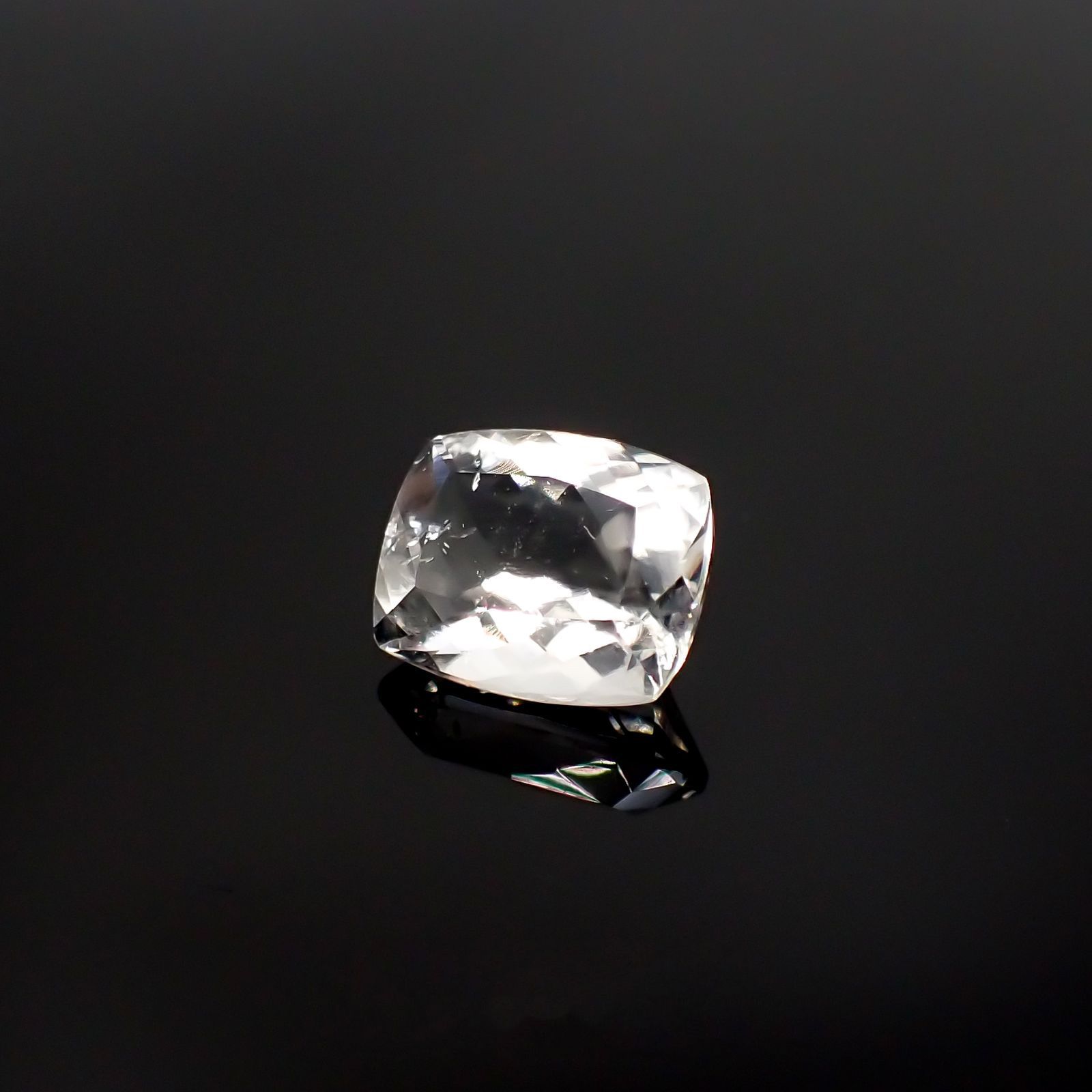 ハイアライトオパール(宝石名オパール)メキシコ産 2.247ct ソ付(彩珠)[231224963]9.8x7.8mm前後