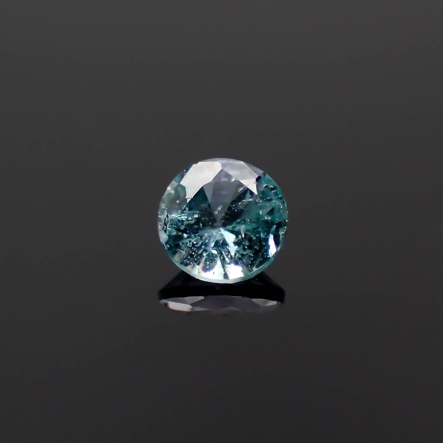 ブルーグリーンコーネルピン(宝石名ブルー グリーン・コーネルピン)タンザニア産 0.11ct 識別済[240527668]3x3mm前後