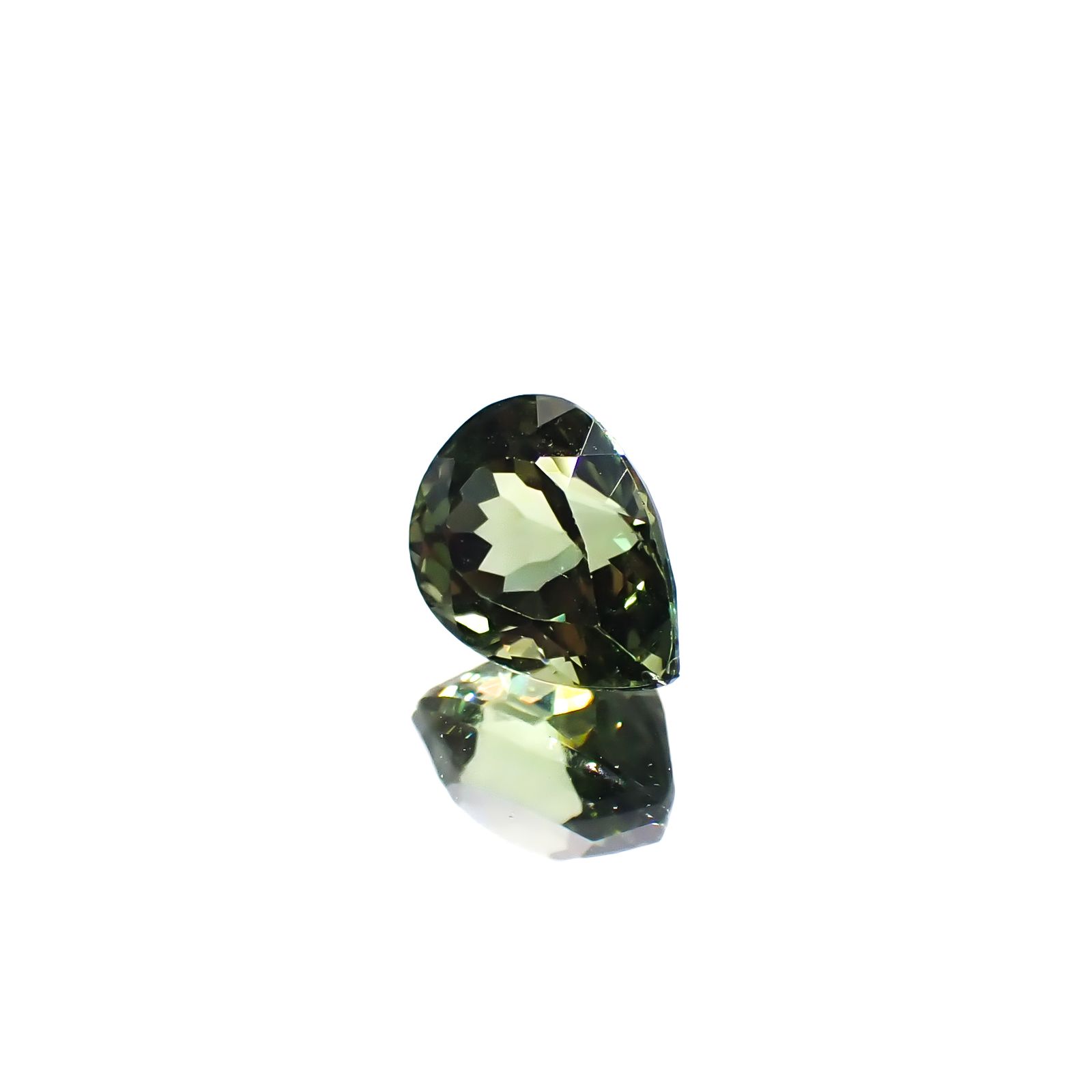 グリーンアパタイト マダガスカル産 1.24ct [241129486]7.3x5.6mm前後