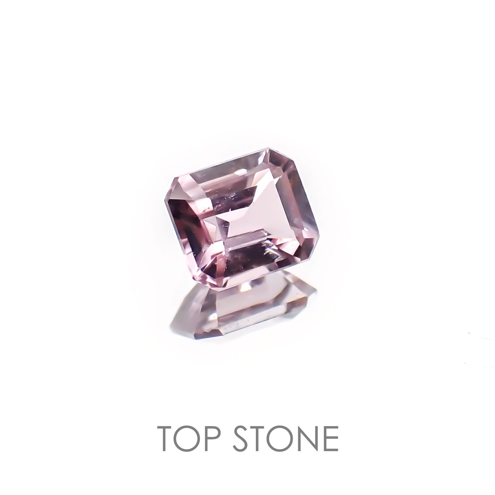 ピンクダイアスポア(宝石名ダイアスポア) アフガニスタン産 0.32ct 識別済[20117985]4.3×3.6mm前後