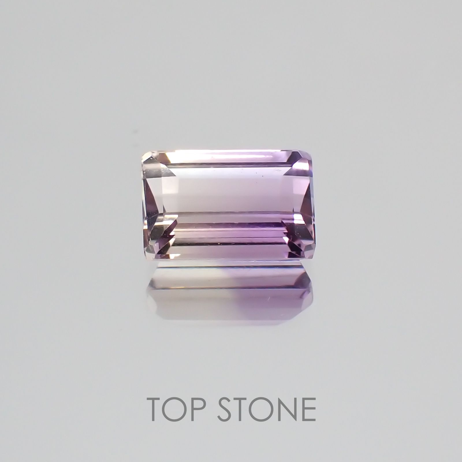 アワーグラスアメジスト モロッコ産 ルース 1.48ct[20128599]8.1×5.3mm前後