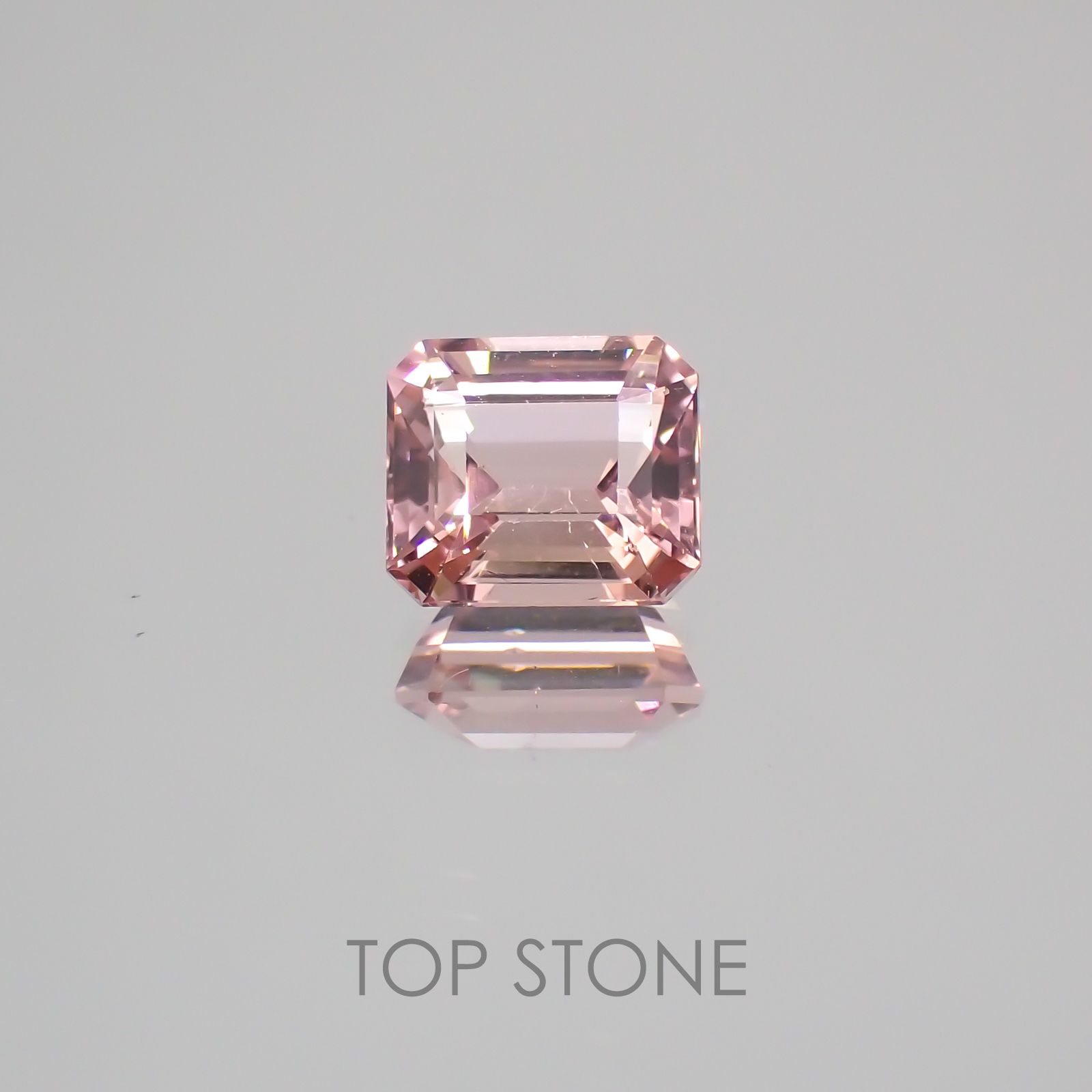 ピンクトルマリン パパラチャカラー(宝石名ピンク・トルマリン) ルワンダ産 1.507ct ソ付(彩珠)[21039971]6.8×6mm前後