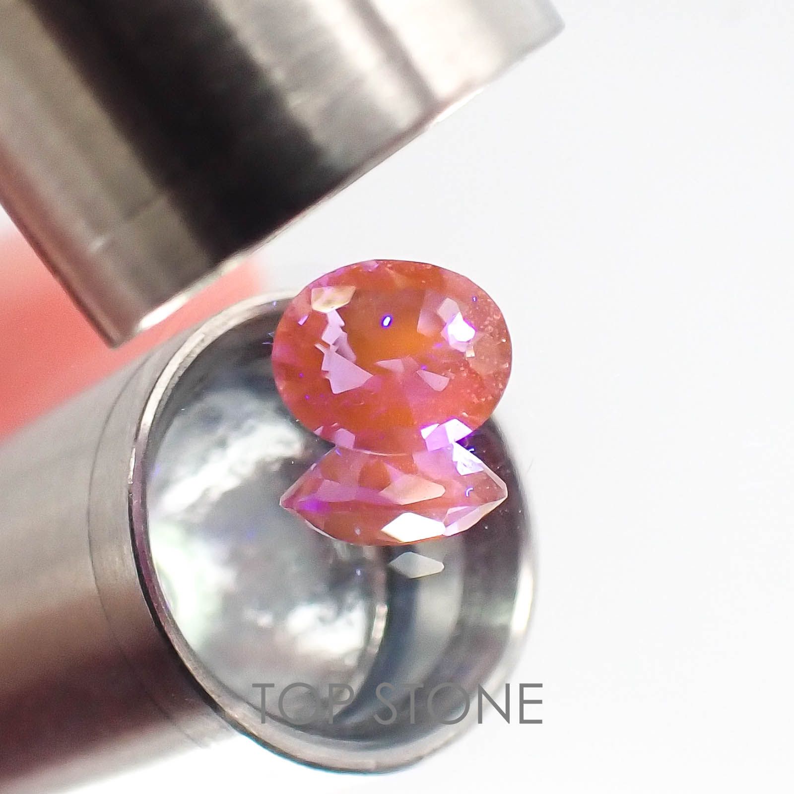 ハックマナイト アフガニスタン産 ルース 0.27ct[20074165]5×4.1mm前後