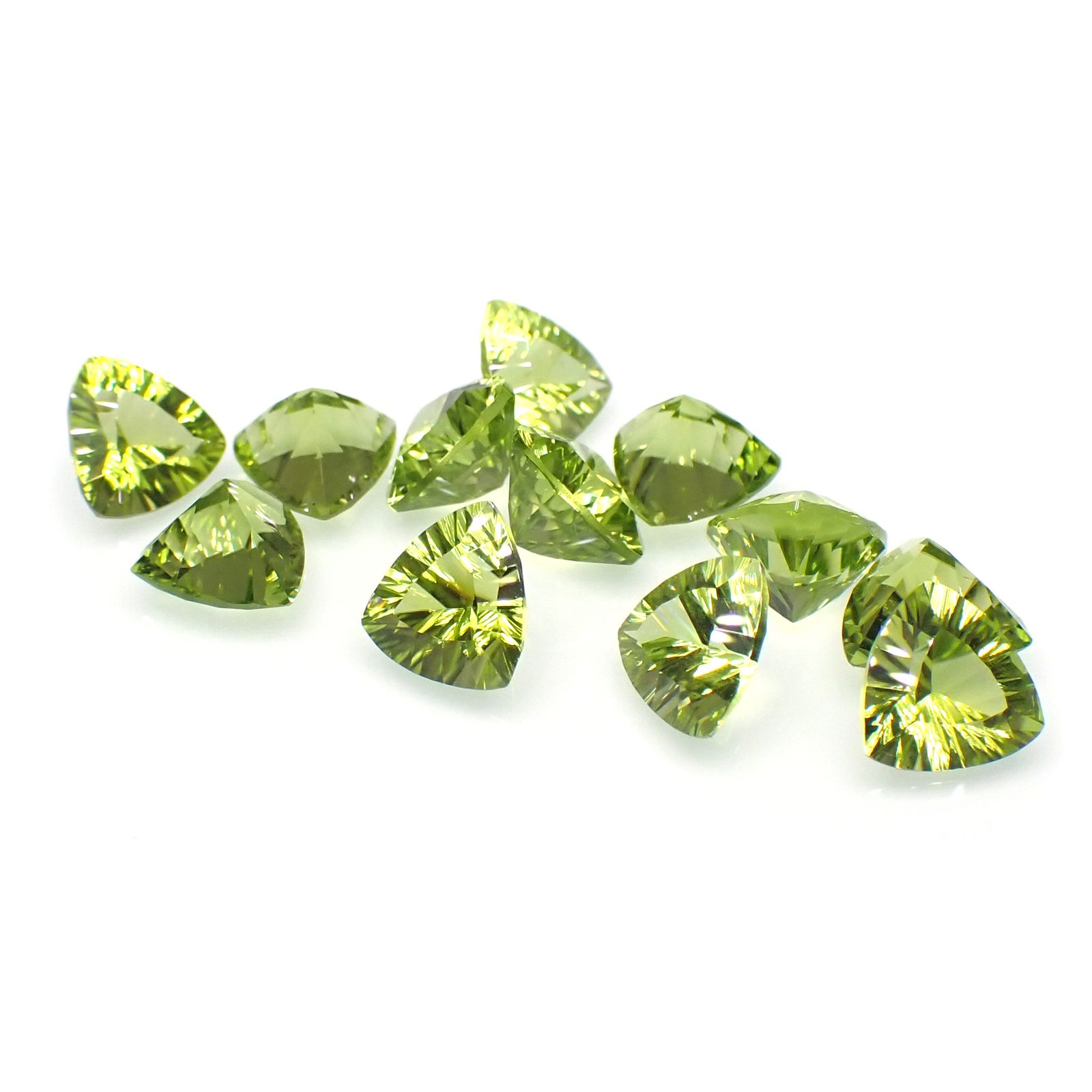 <ランダムセレクト1個販売>◇コンケーブカット◇ペリドット 中国産 約0.97-1.36ct[230722579]7x7mm前後