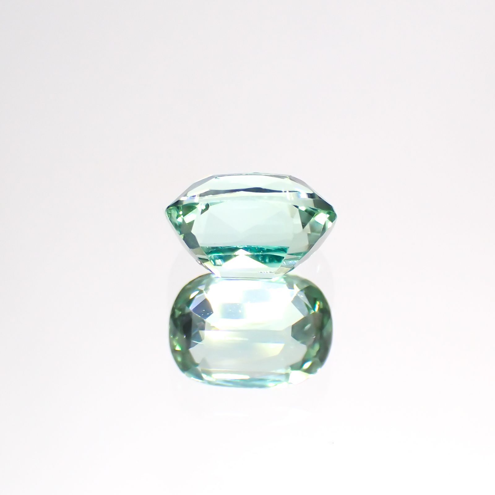 ブルーグリーントルマリン アフガニスタン産 0.59ct [220114091]5.8x4mm前後