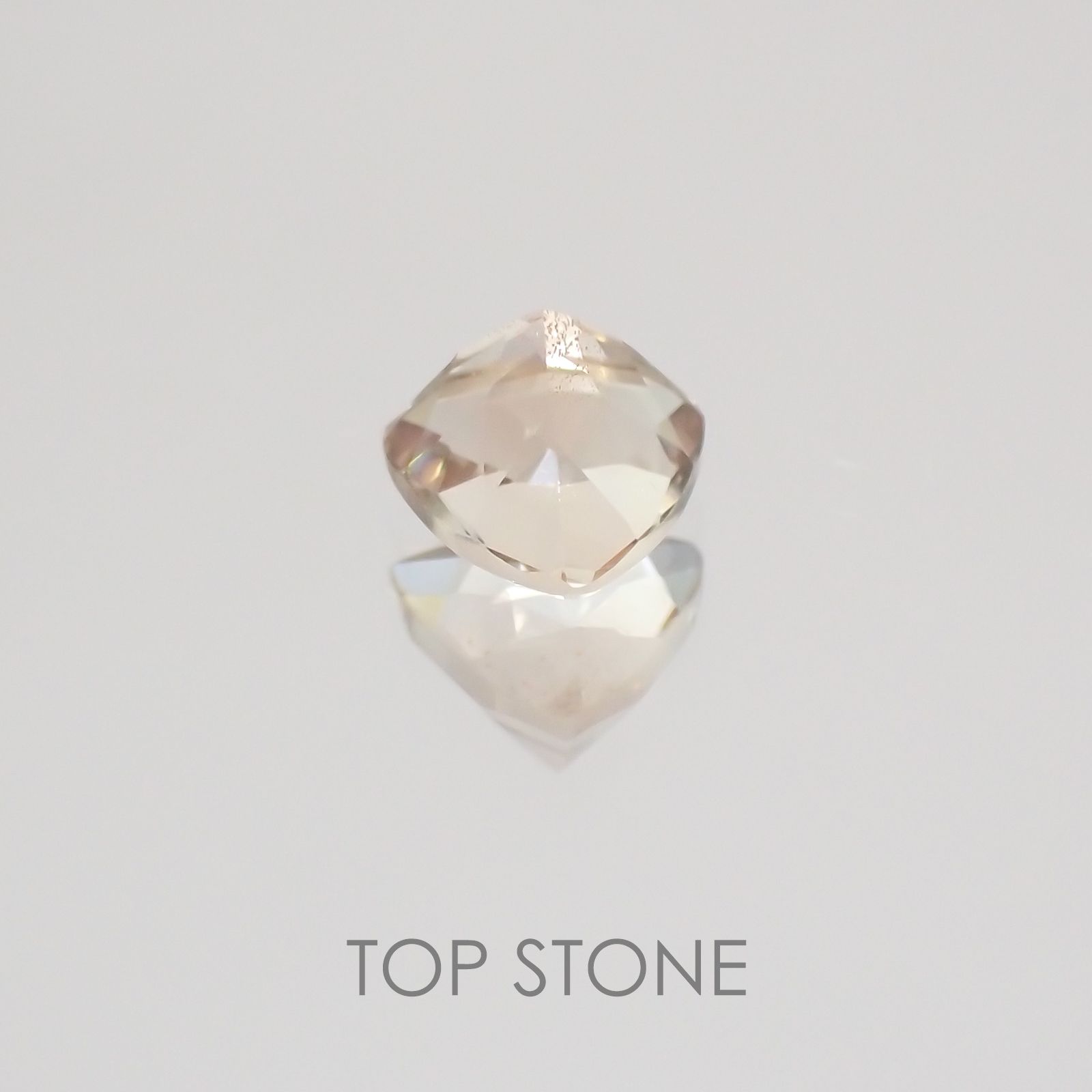 オレゴンサンストーン アメリカ産 ルース 0.46ct[20128877]5×5mm前後