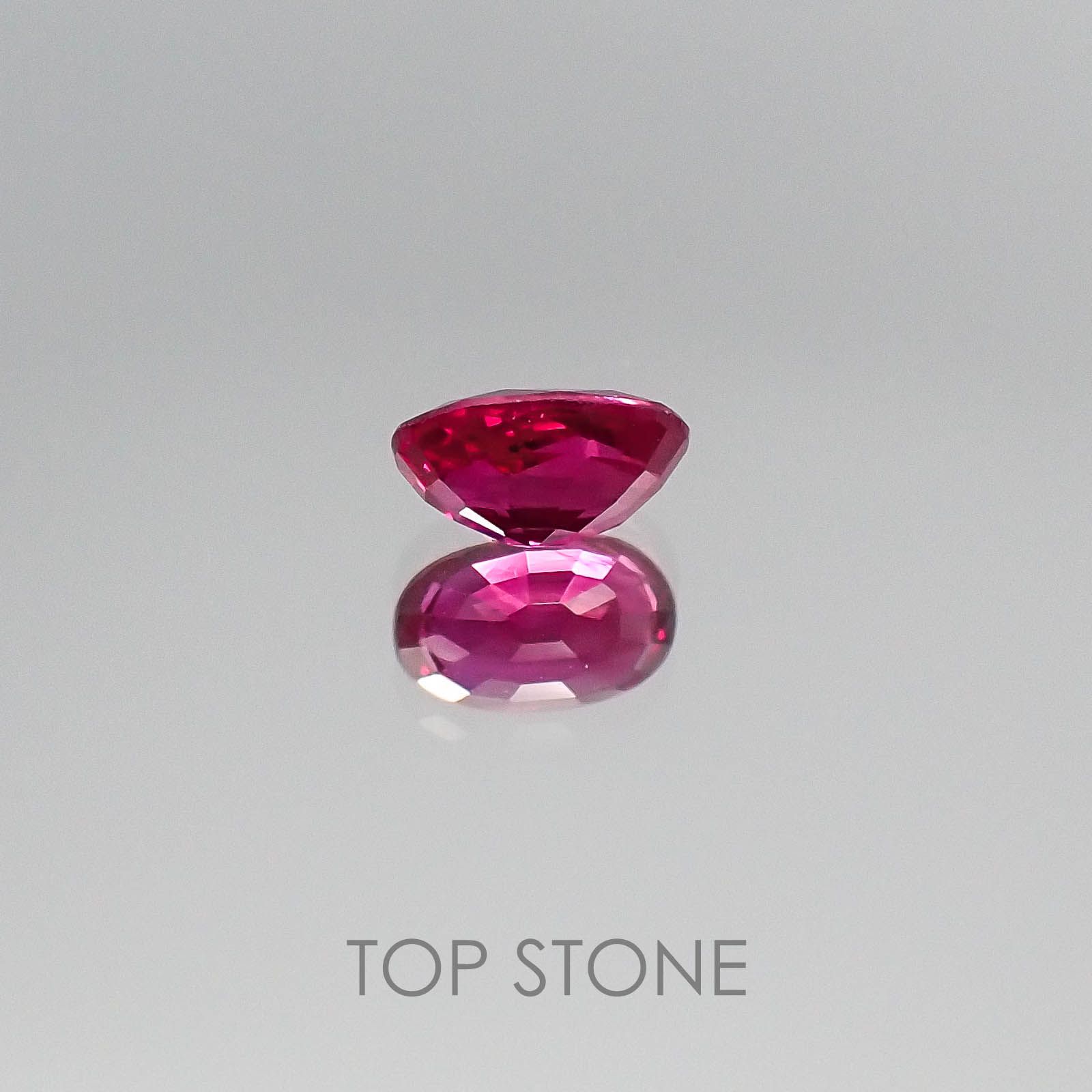 ルビー ビルマ産 ルース 0.64ct[20052359]6.1×3.6mm前後