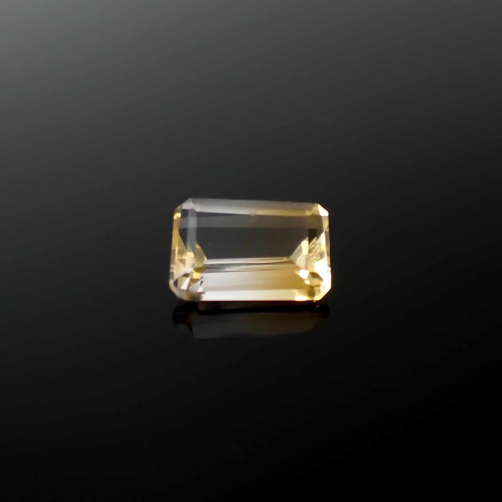 バイカラーシトリン ブラジル・ミナスジェライス州産 3.68ct[240326449]11.7x7.6mm前後