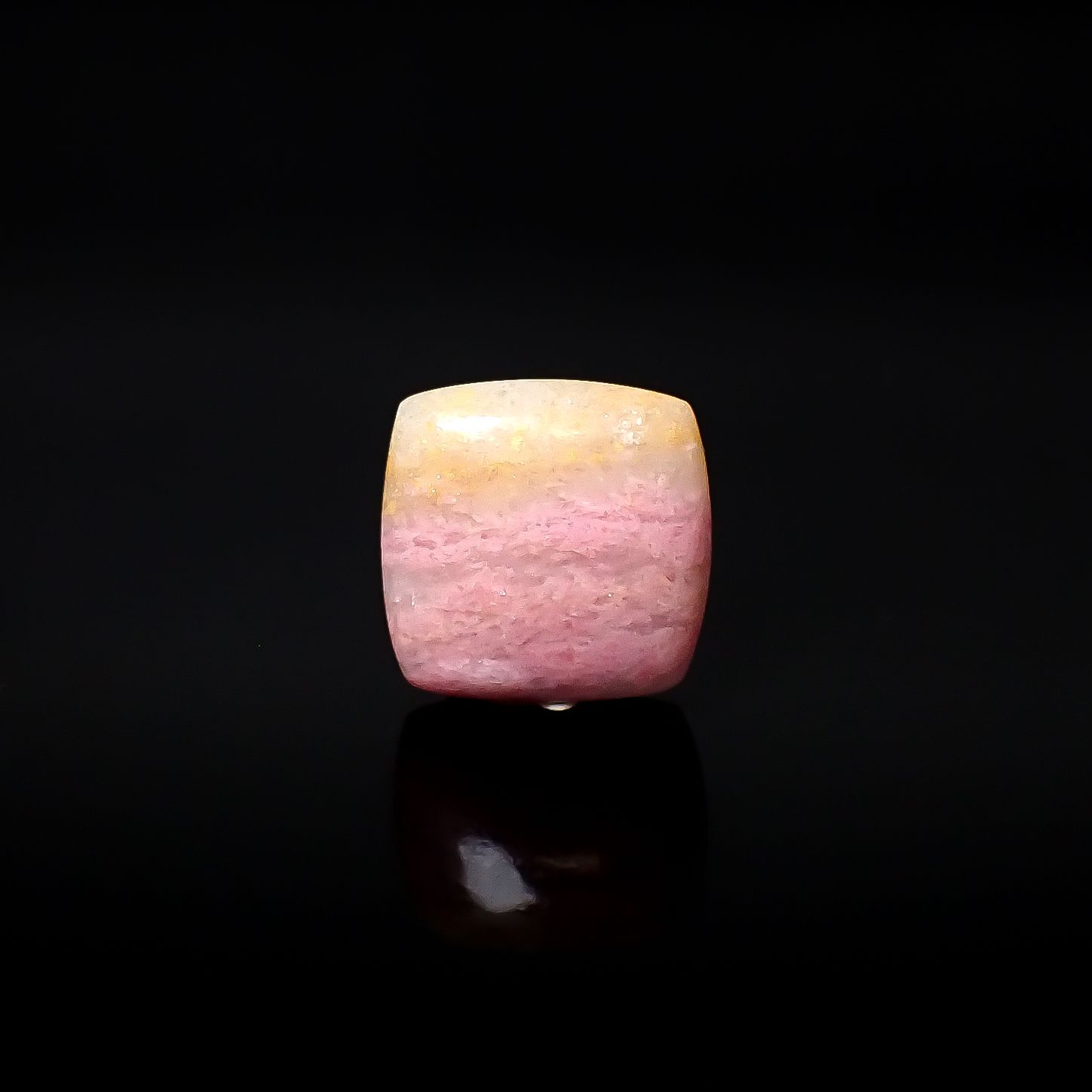ピンクパッションクォーツ イタリア産 10.91ct [250730632]15.8x15.4mm前後