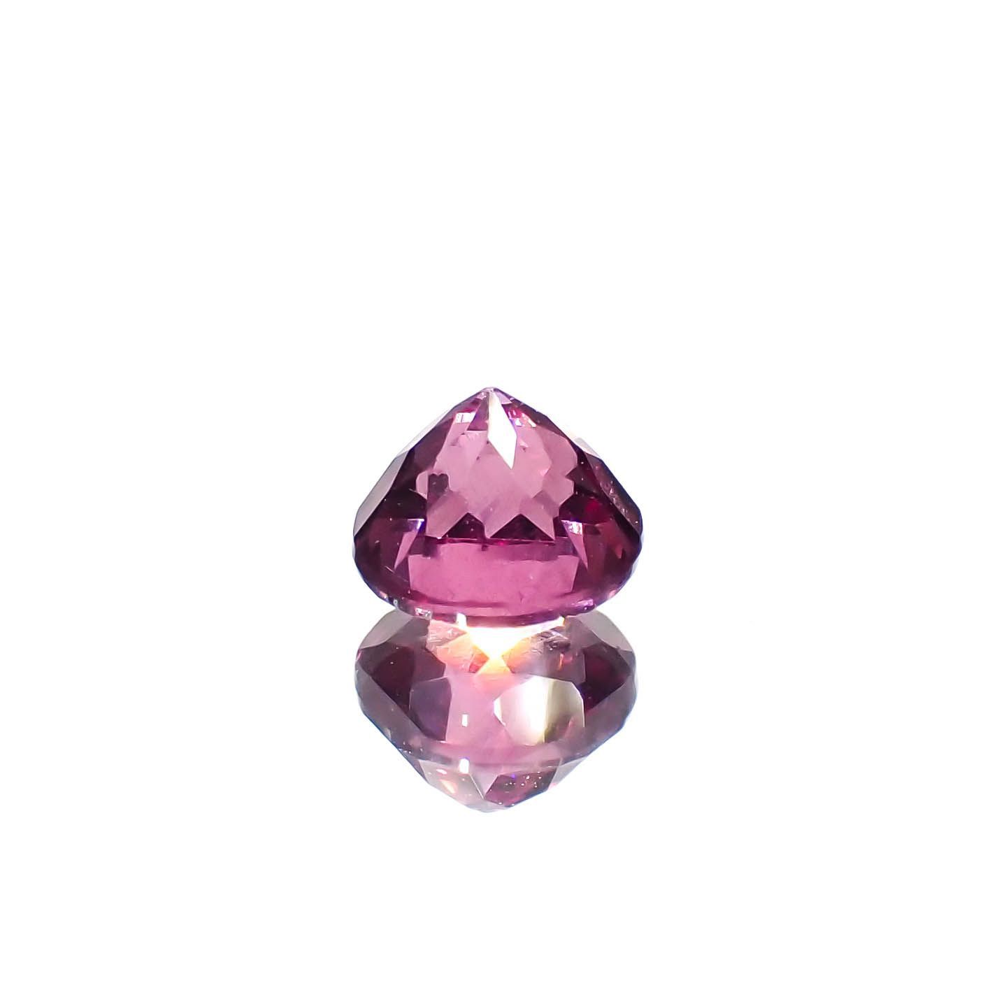 カラーシフトマラヤガーネット(宝石名ガーネット)タンザニア産 0.85ct 識別済[230120272]5.2x5.1mm前後