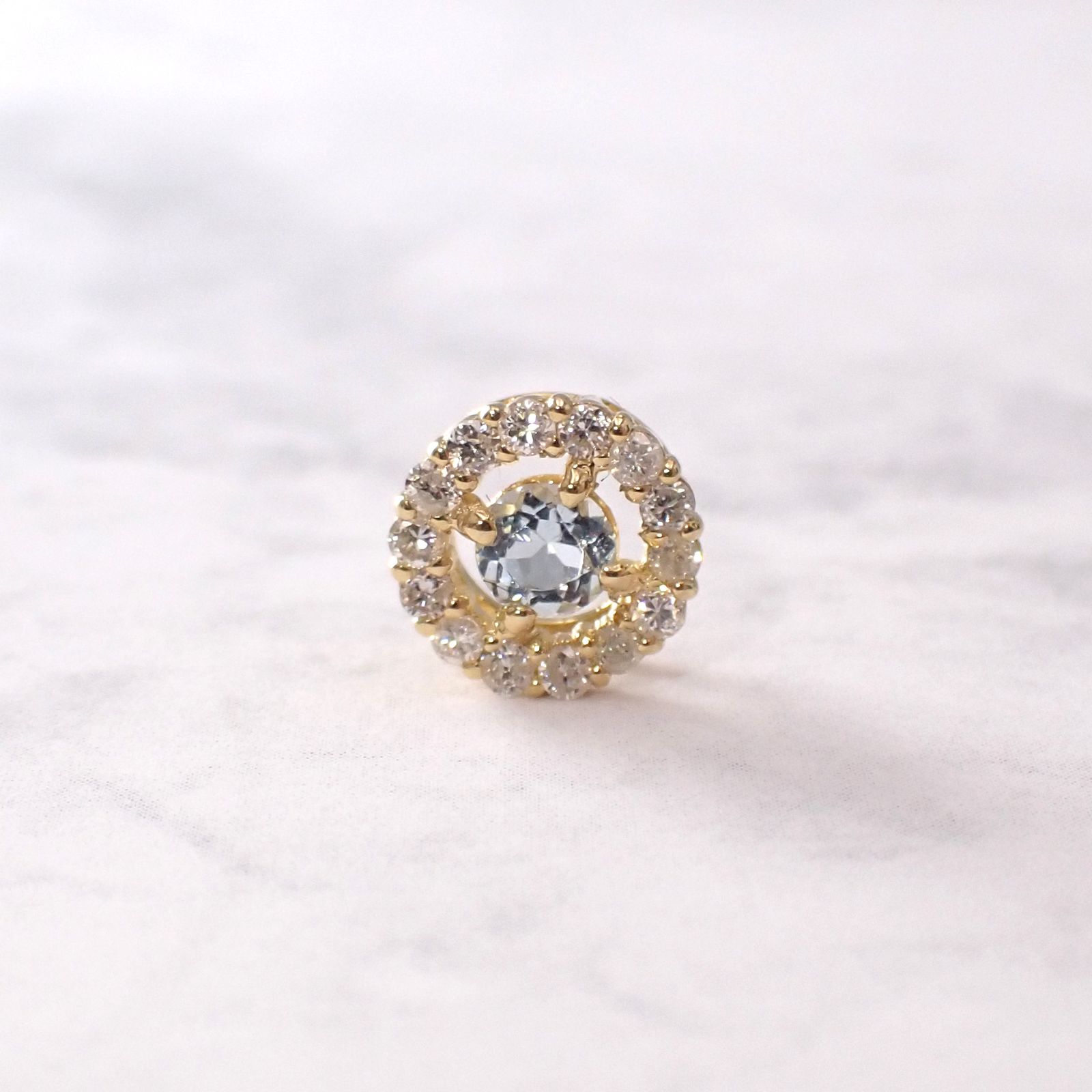 ◇K18 Briller（ブリエ）◇ダイヤモンド×アクアマリン | 6.5mmタイプ [取り巻きデザインチャーム/ペンダントトップ※チェーン別売り]