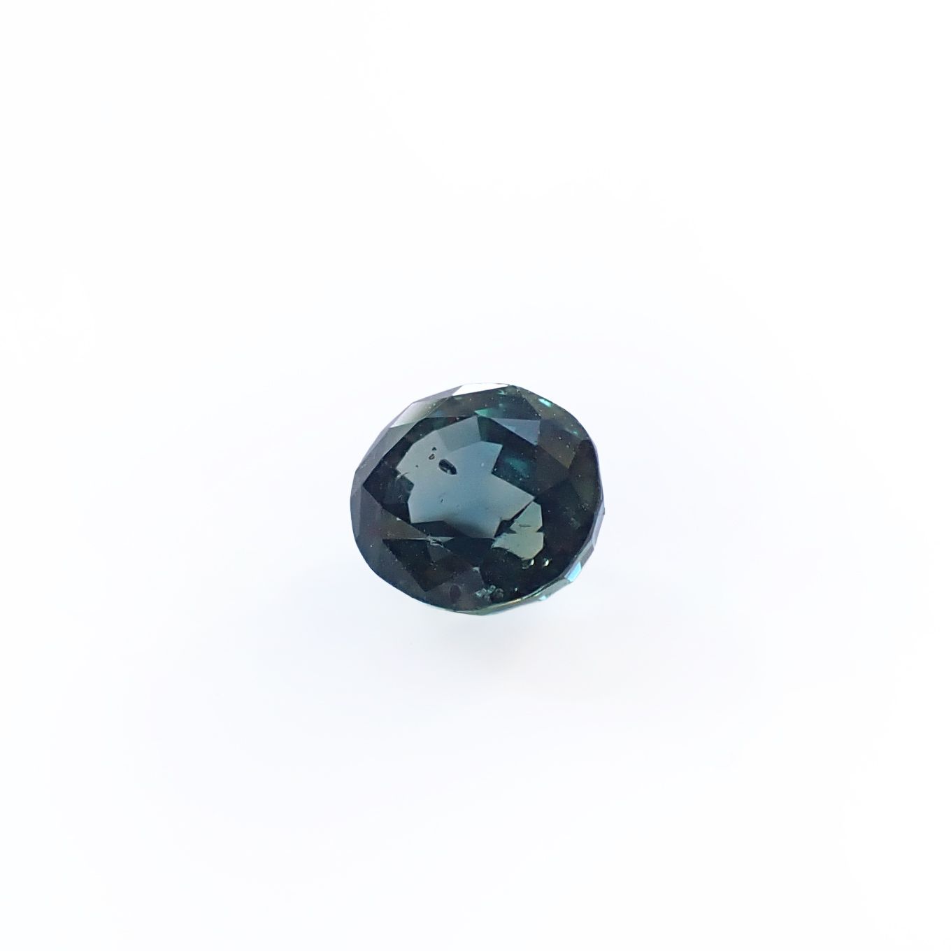 サファイア(宝石名サファイア) マダガスカル/スリランカ産 ソ付(彩珠) 1.629ct / 6.9x5.9mm前後 [260112470]