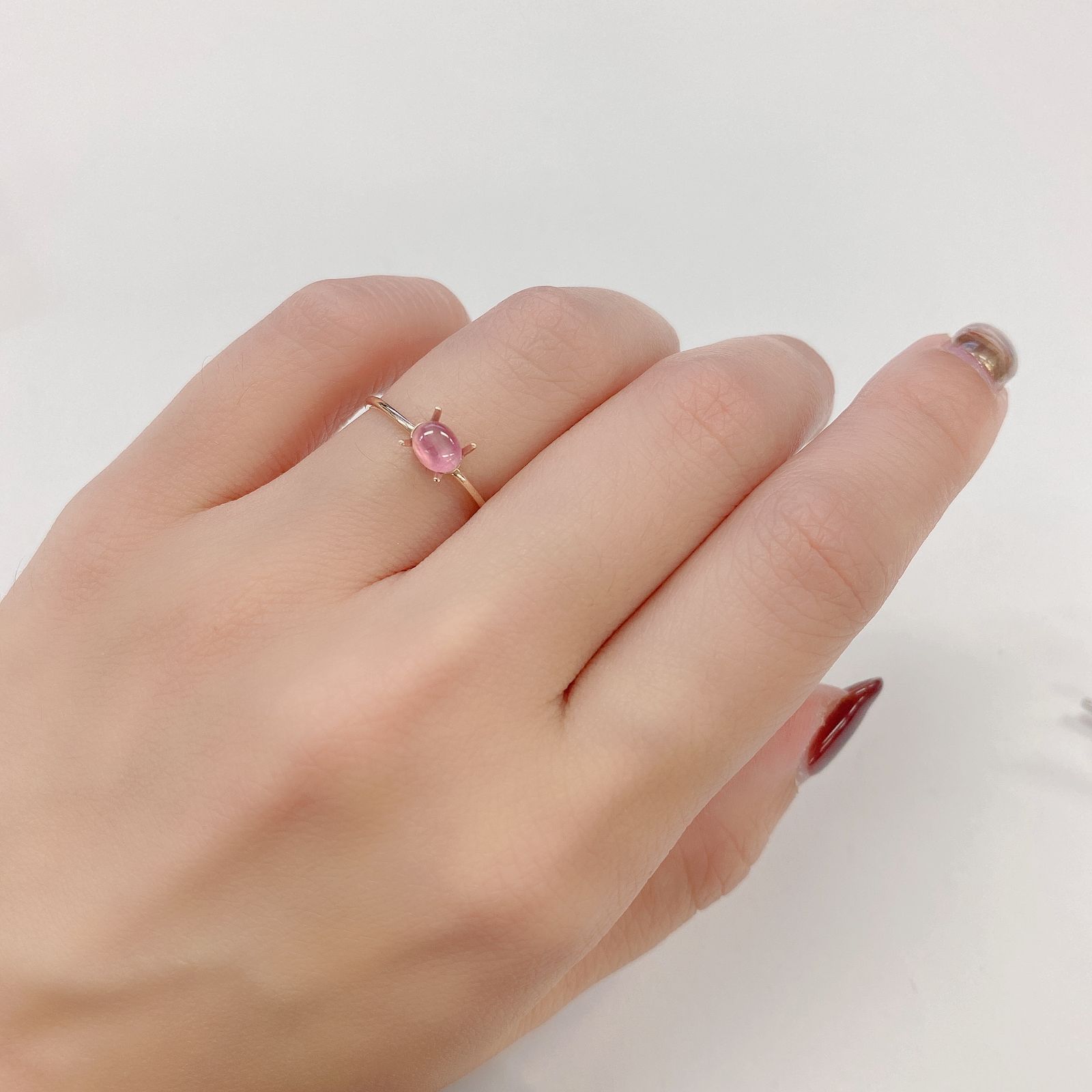 ペツォッタイトキャッツアイ(ラズベリル)(宝石名ペツォッタイト・キャッツアイ) マダガスカル産 0.448ct ソ付(彩珠)[210811970]5.4×4mm前後