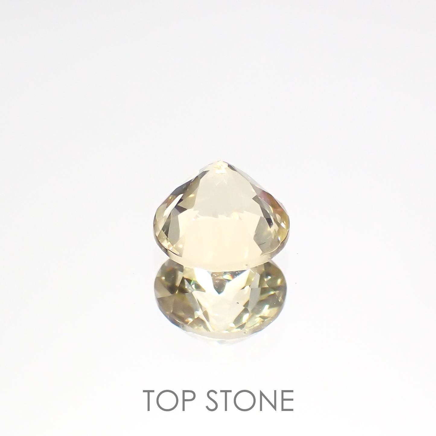 イエローベリル(宝石名イエロー・ベリル)ブラジル産 0.90ct 識別済[220515855]6.1x6.1mm前後