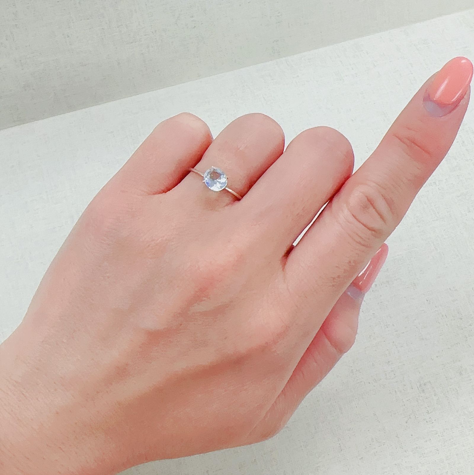 レインボームーンストーン(宝石名ラブラドライト)タンザニア産 0.62ct 識別済[230321264]6.4x5.6mm前後