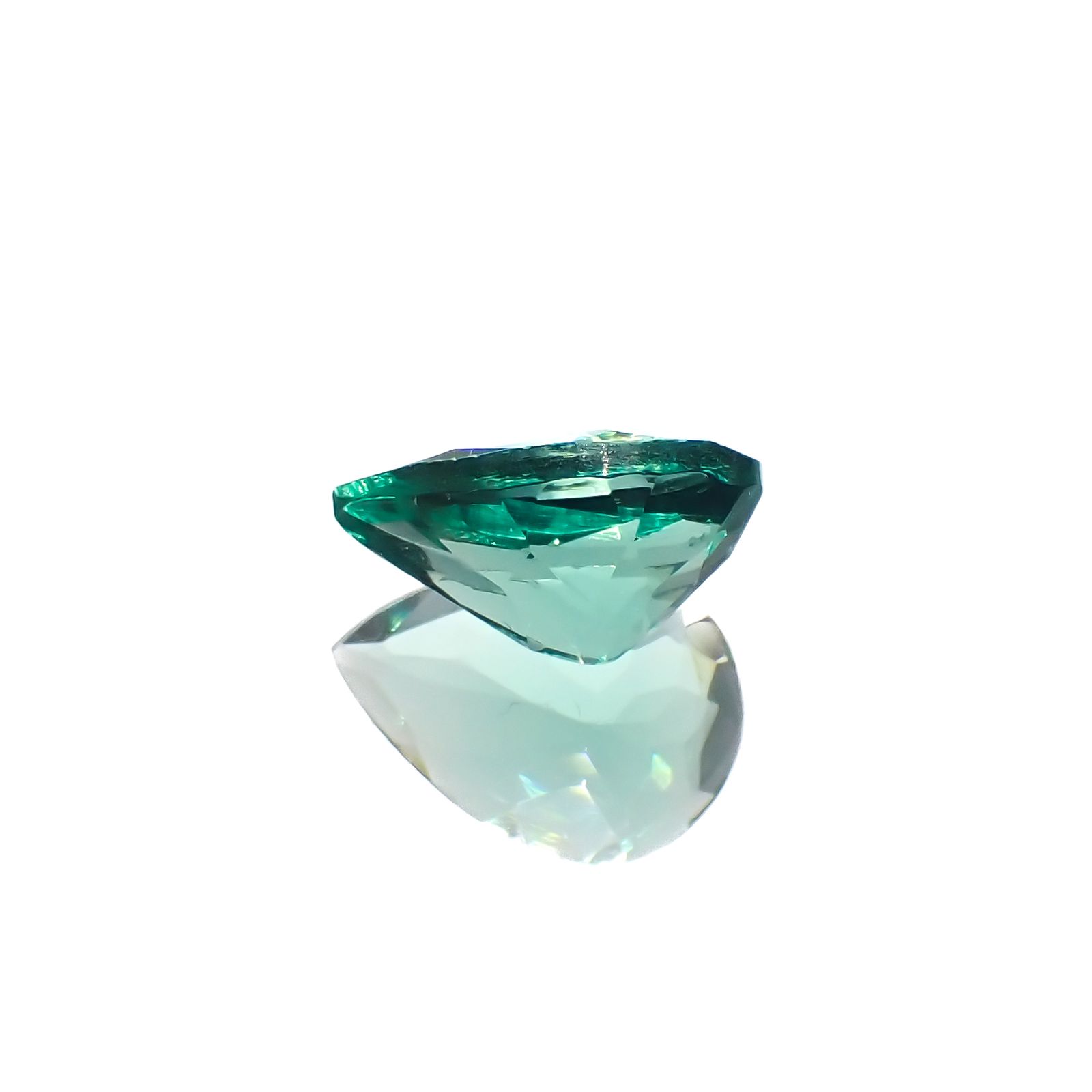 フローライト フルオレッセンス イギリス・ロジャリー鉱山産 2.58ct[230923323]10.6x7.5mm前後
