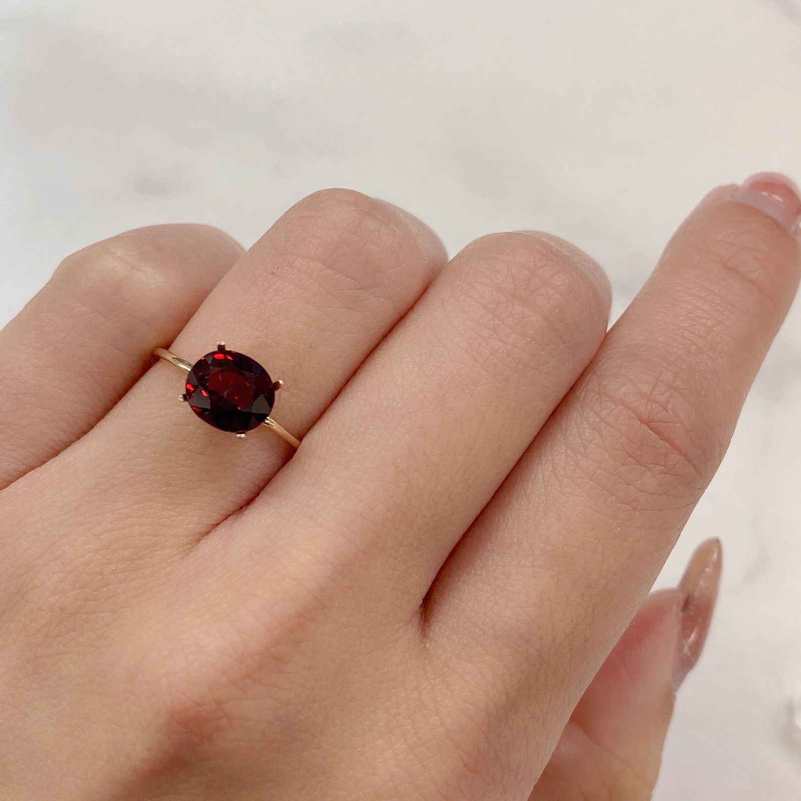 スペサルティンアルマンディンガーネット(宝石名スペサルティン アルマンディン・ガーネット) マダガスカル産 2.50ct 識別済[20073702]7.9×7mm前後