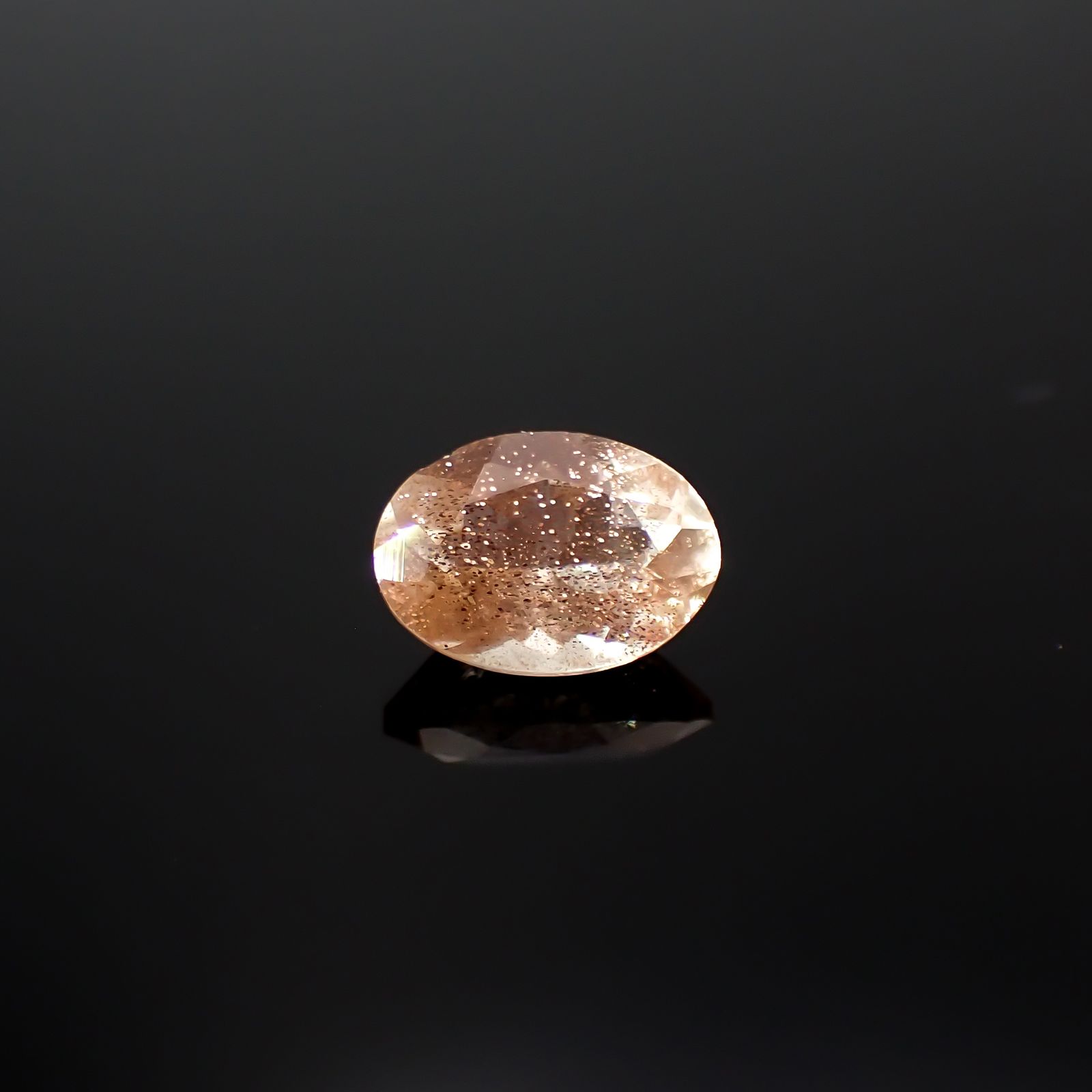 オレゴンサンストーン アメリカ・オレゴン州産 0.75ct[240628209]7x5mm前後