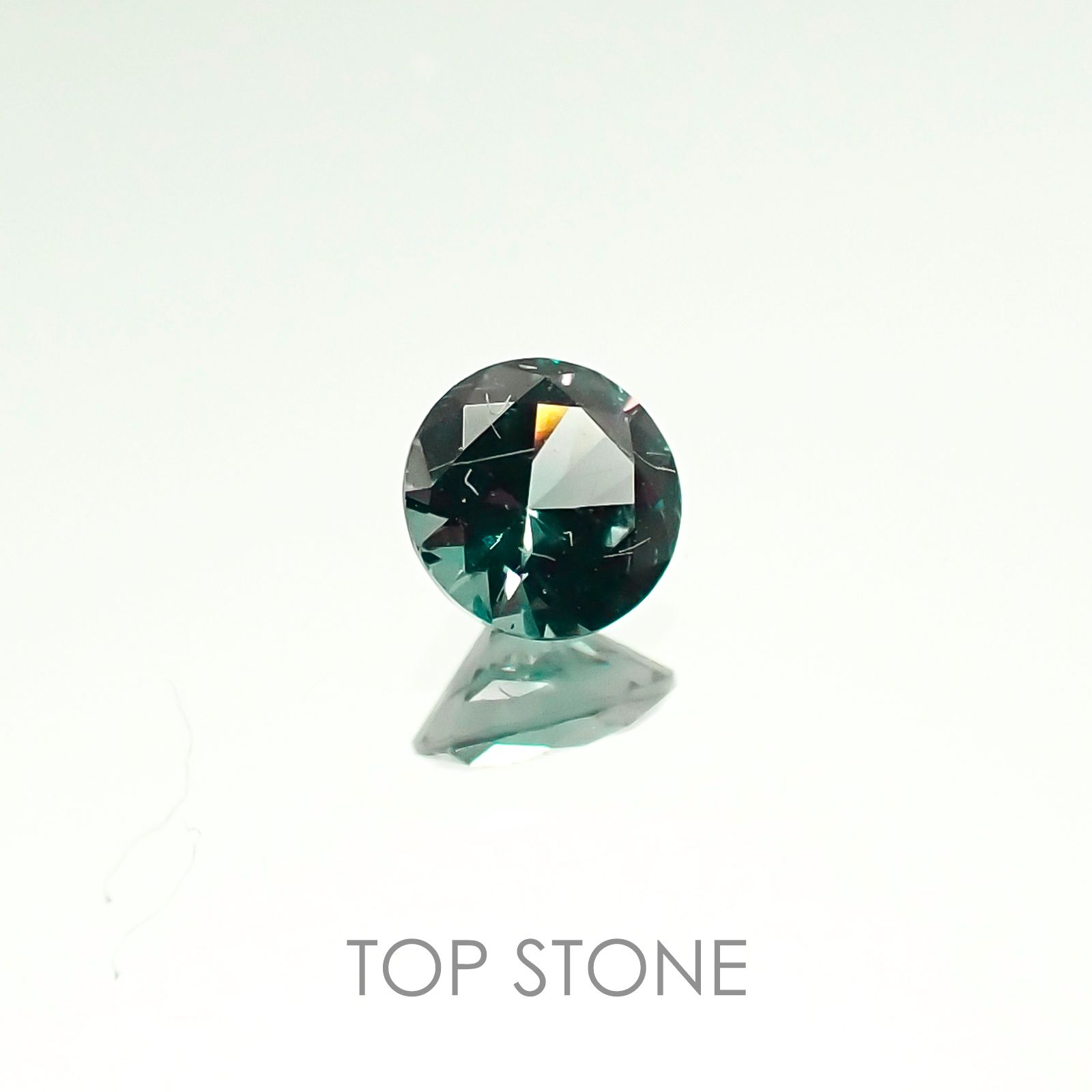 カラーチェンジガーネット(アレキタイプ) マダガスカル・ベキリー産 ルース 0.19ct[20106635]3.5×3.5mm前後