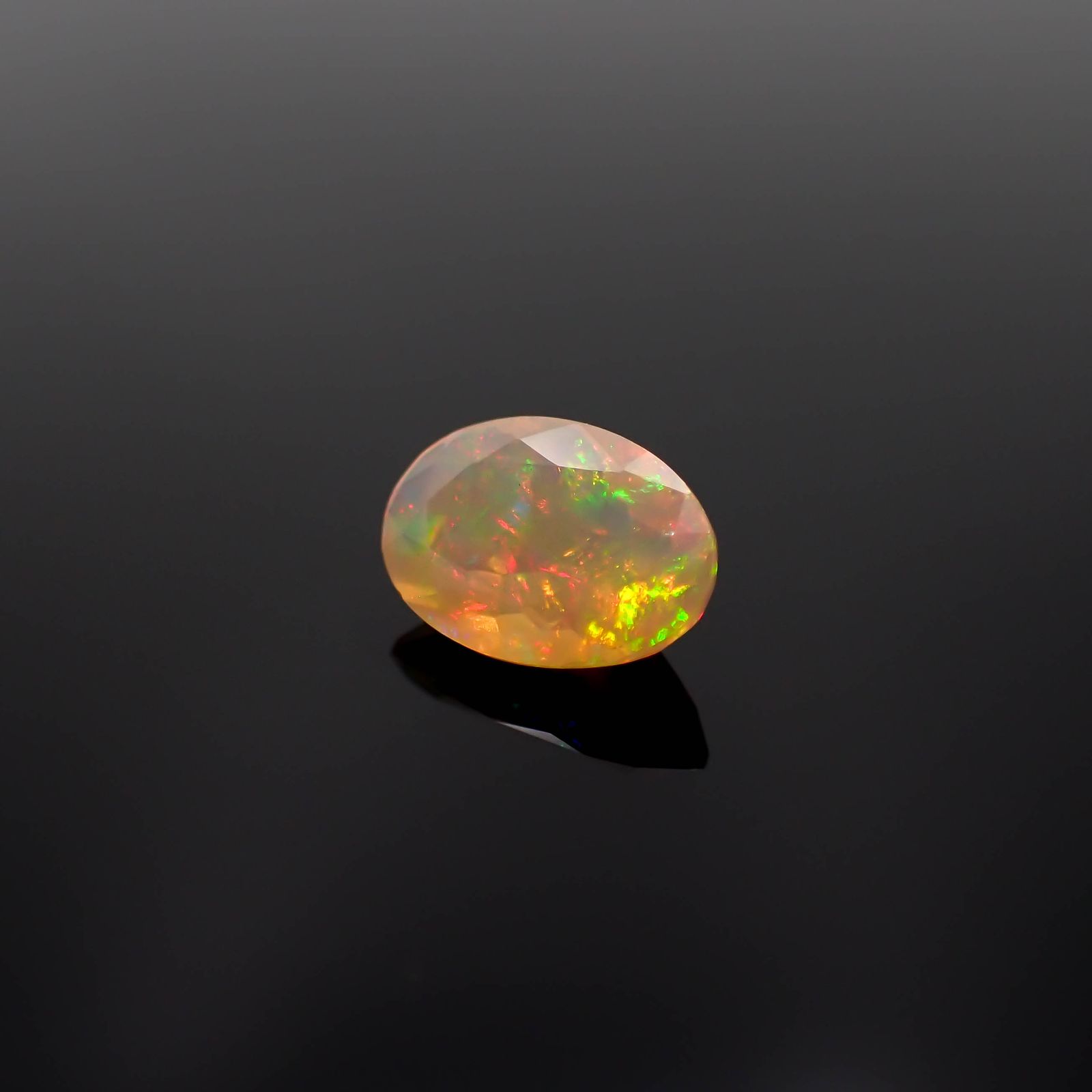 エチオピアオパール(宝石名オパール)エチオピア産 1.10ct 識別済[230521994]10x6.9mm前後