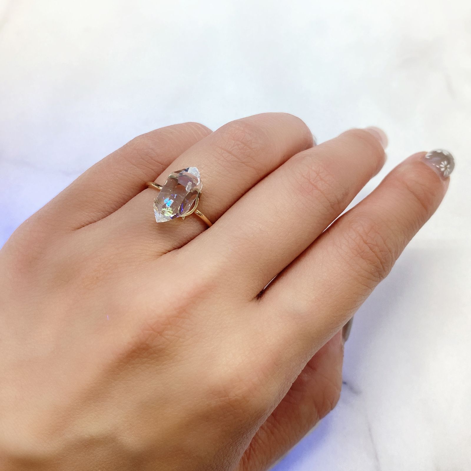 オイルインクォーツ パキスタン産 ルース 3.68ct[210911442]13.9×7mm前後
